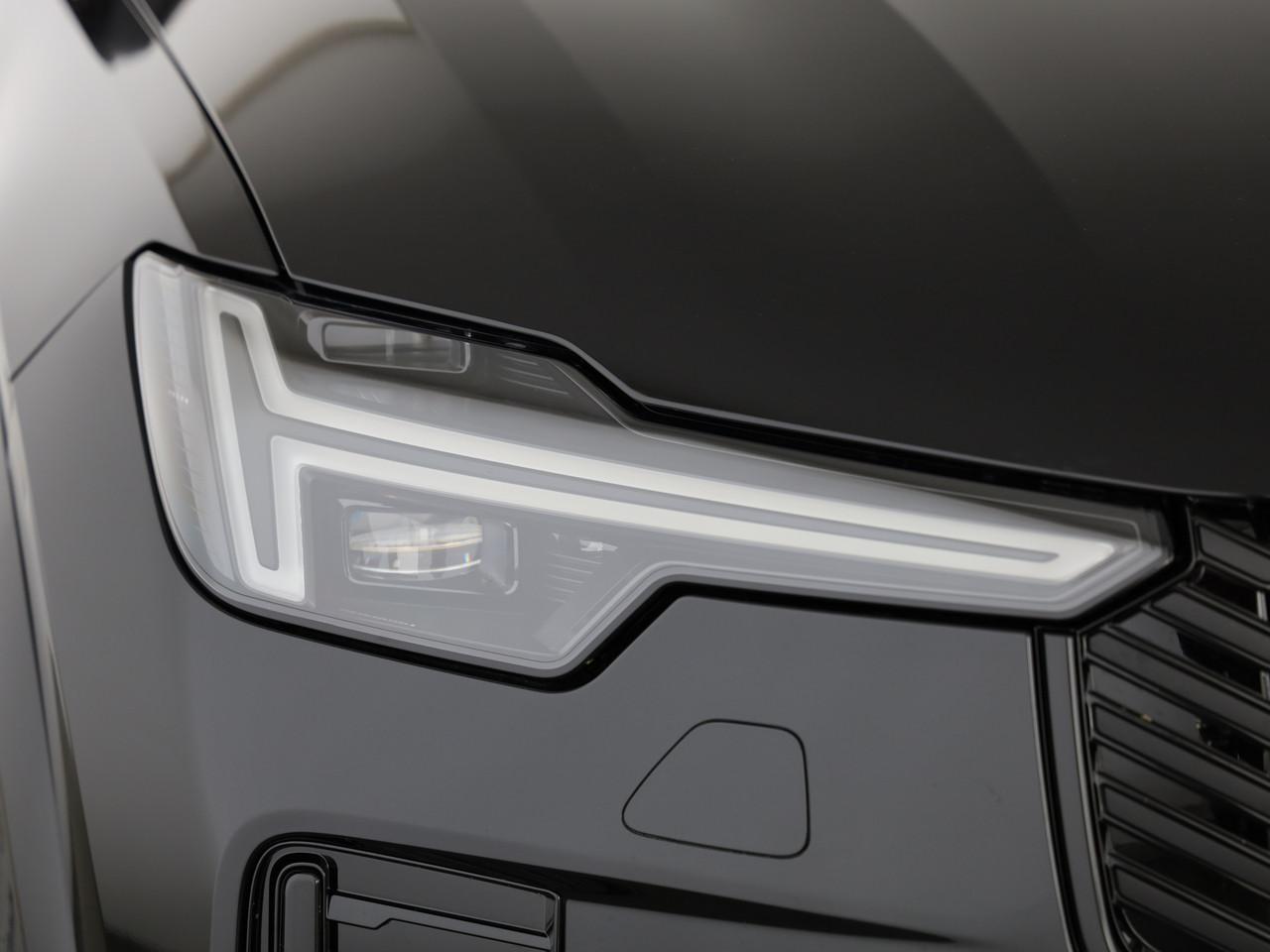 VOLVO XC90 2.0 B5 MH Black Edition AWD-image-5