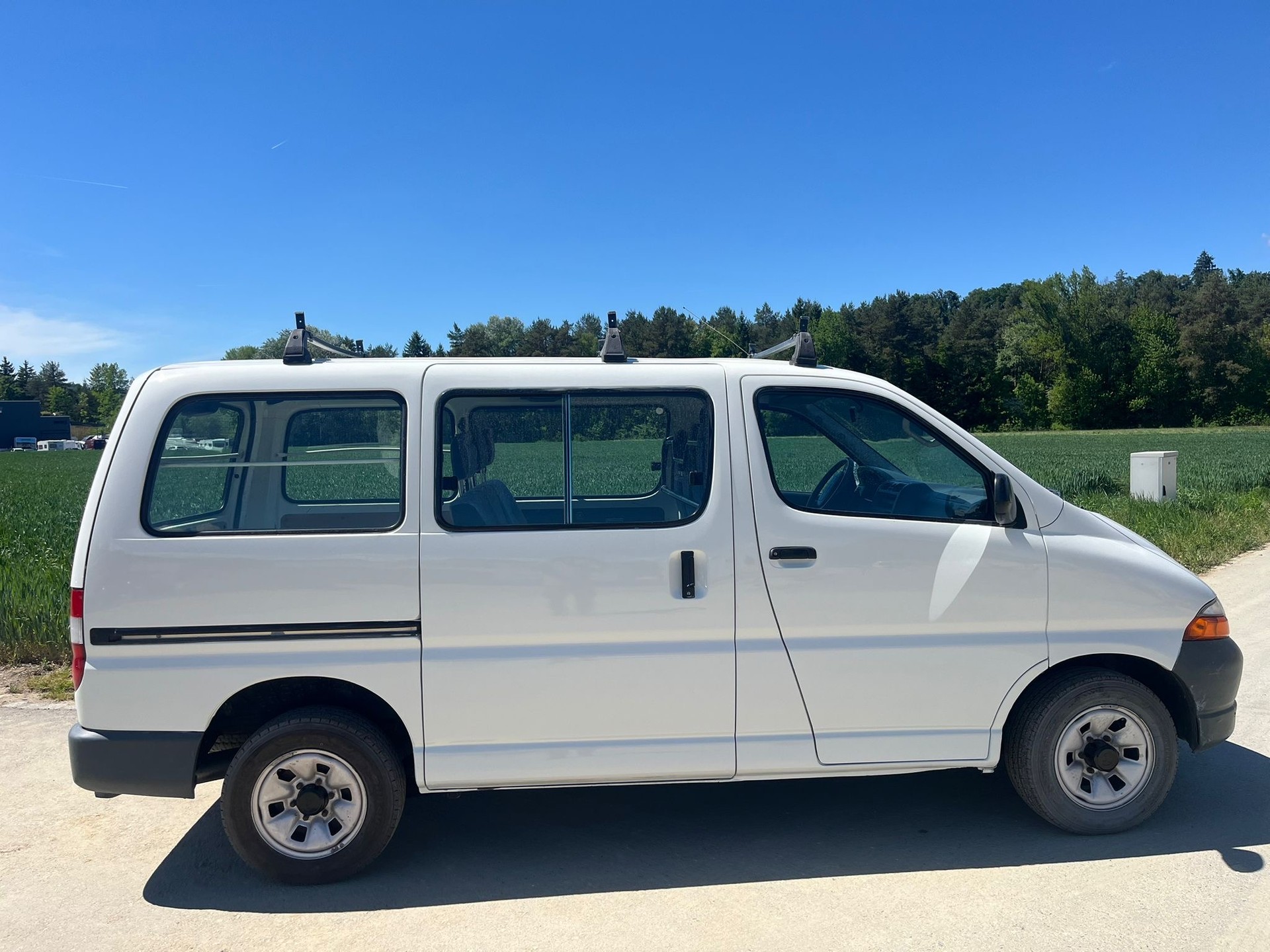 TOYOTA Hiace 2.7 Kombi 4x4-image-4