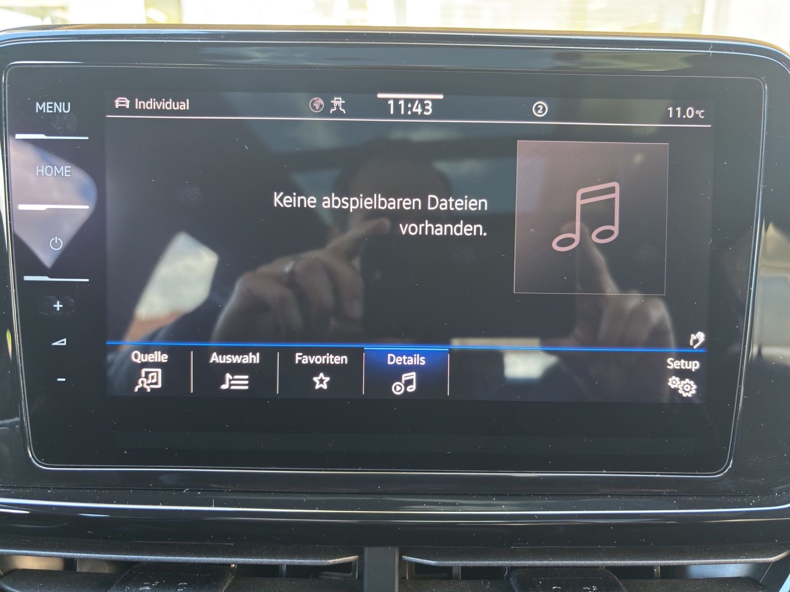 VW New T-Roc 2.0 TSI R DSG 4Motion mit AHK & Akrapovic-image-21