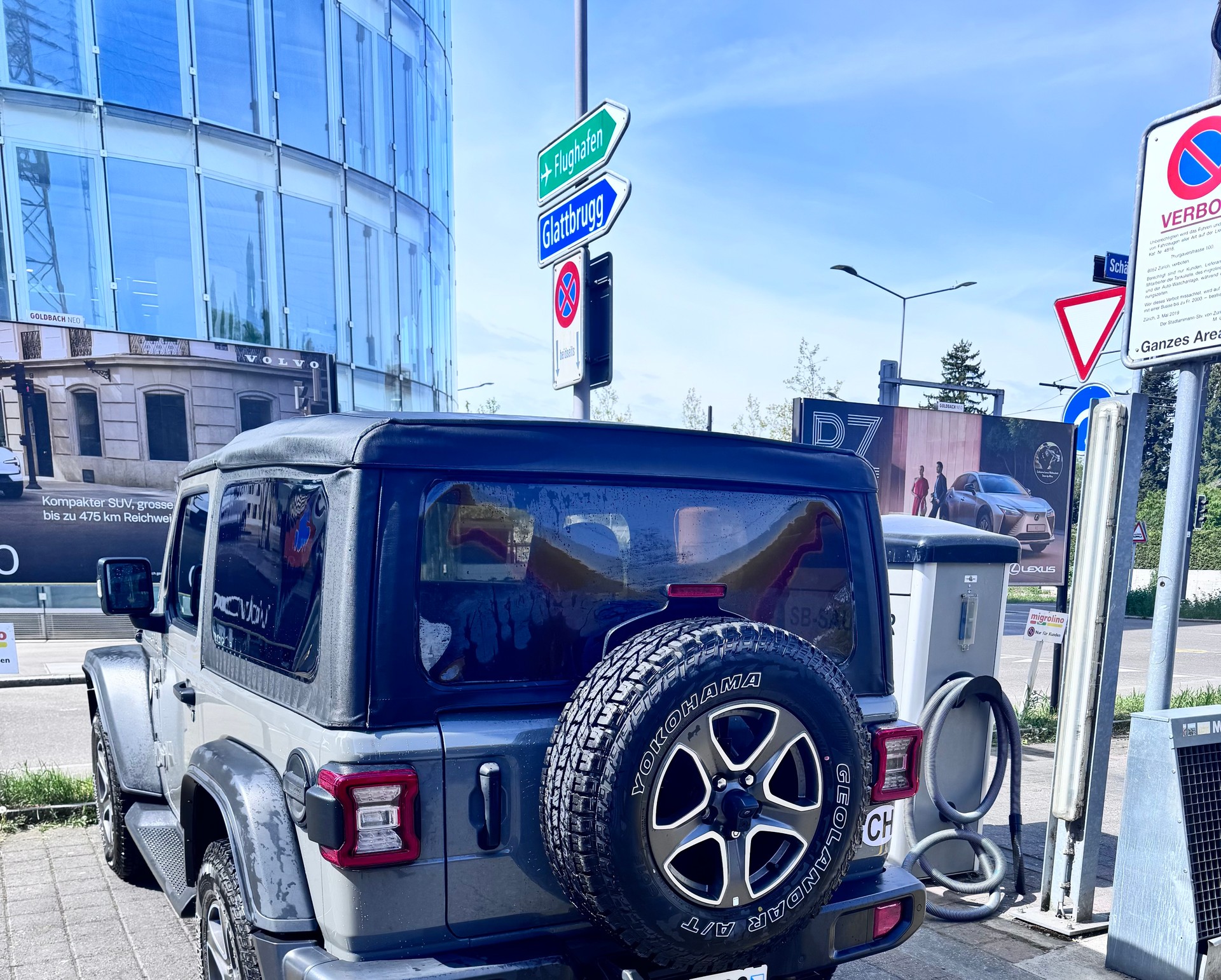 JEEP 2.0 Turbo Sport-image-2