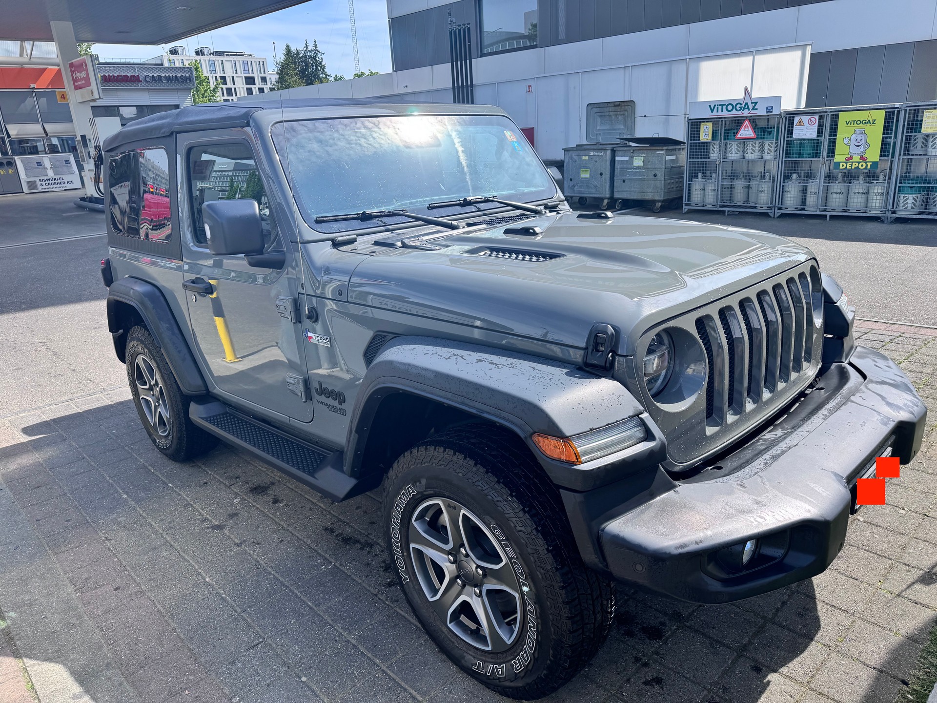 JEEP 2.0 Turbo Sport-image-1