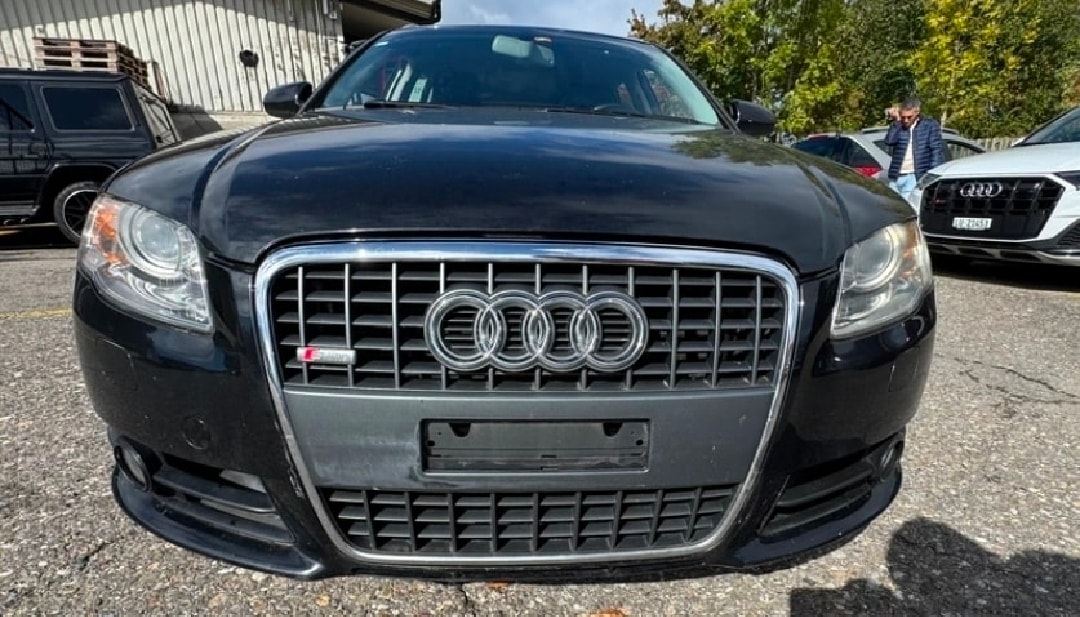 AUDI A4 Avant 2.0 Turbo FSI quattro