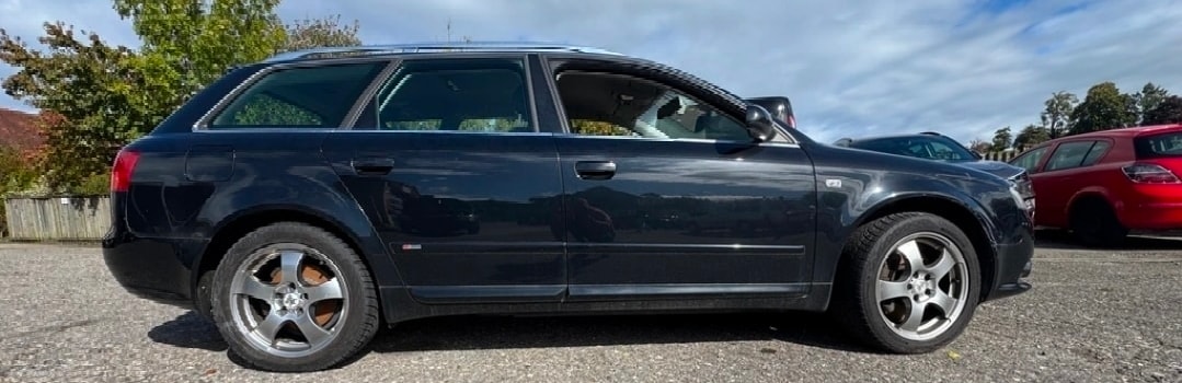 AUDI A4 Avant 2.0 Turbo FSI quattro-image-6