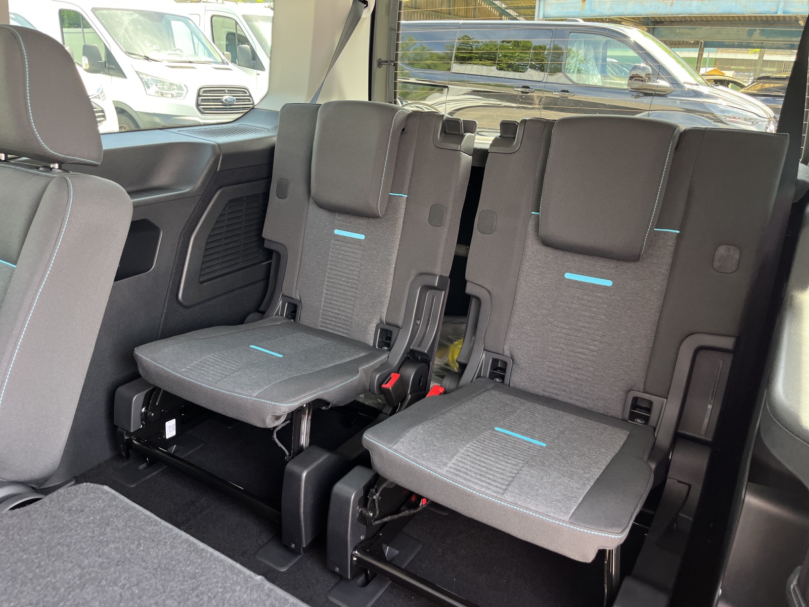 FORD Grand Tourneo Connect 1.5 PHEV Active Automat-image-15