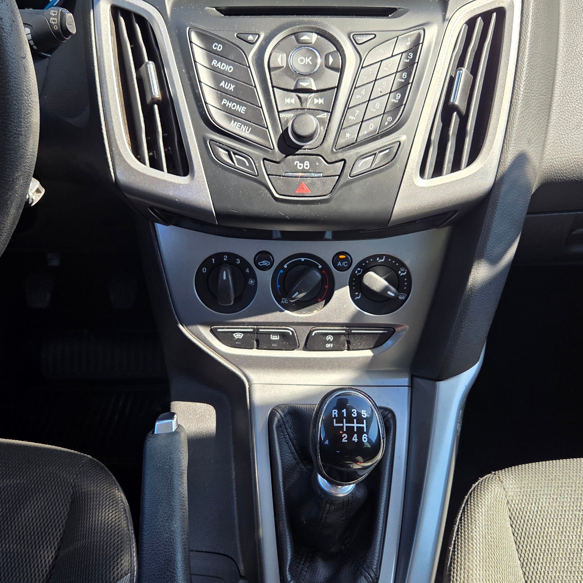 FORD Focus 1.6 TDCi Trend-image-12