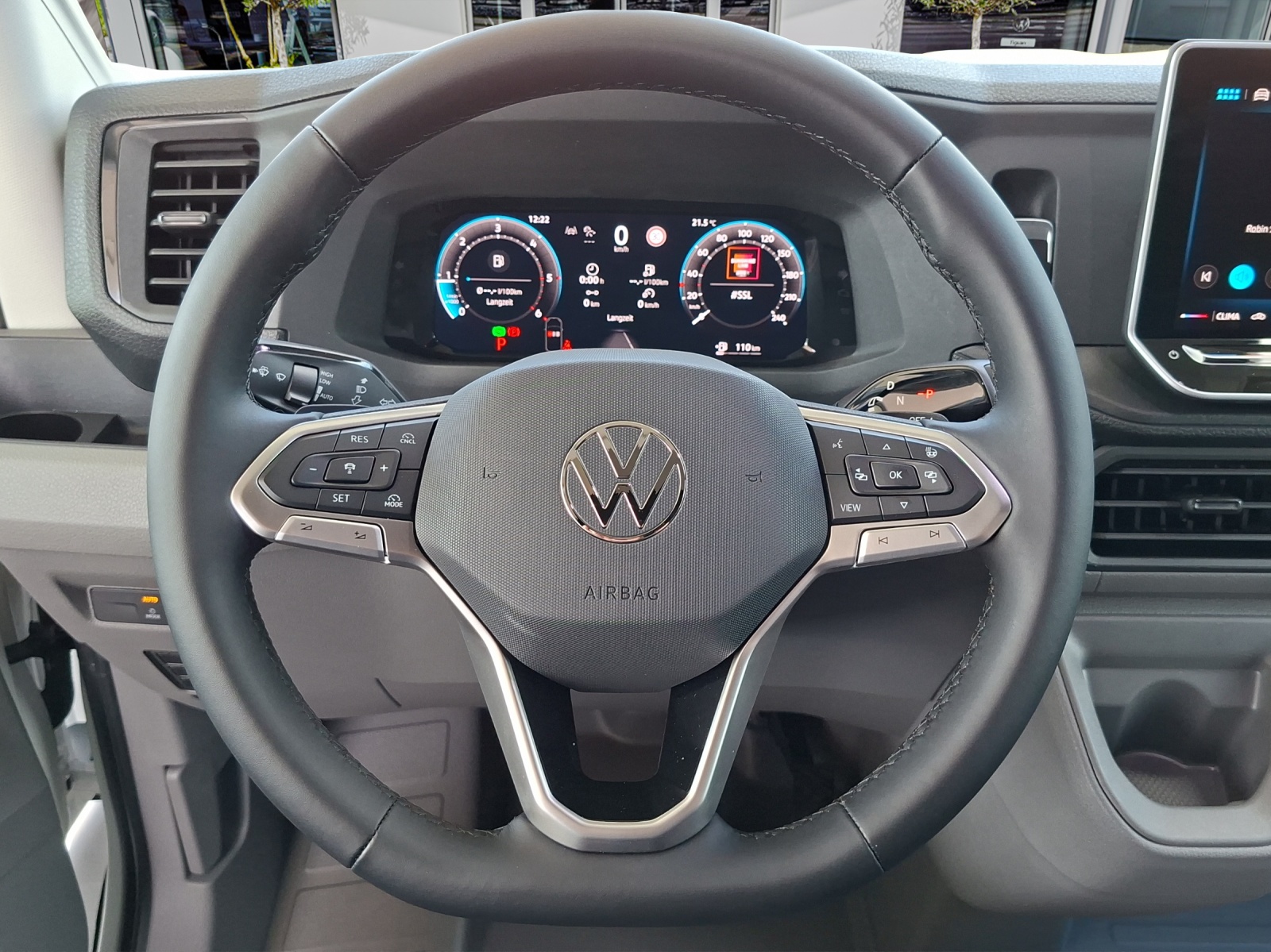 VW Crafter 35 2.0 BiTDI L3 4Motion A-image-11