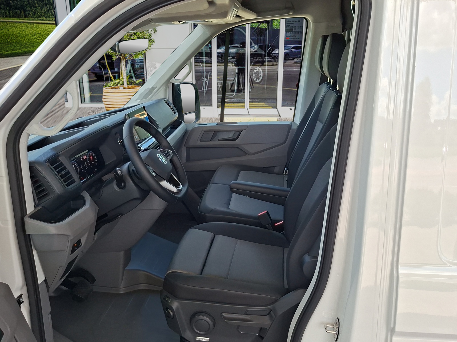 VW Crafter 35 2.0 BiTDI L3 4Motion A-image-8