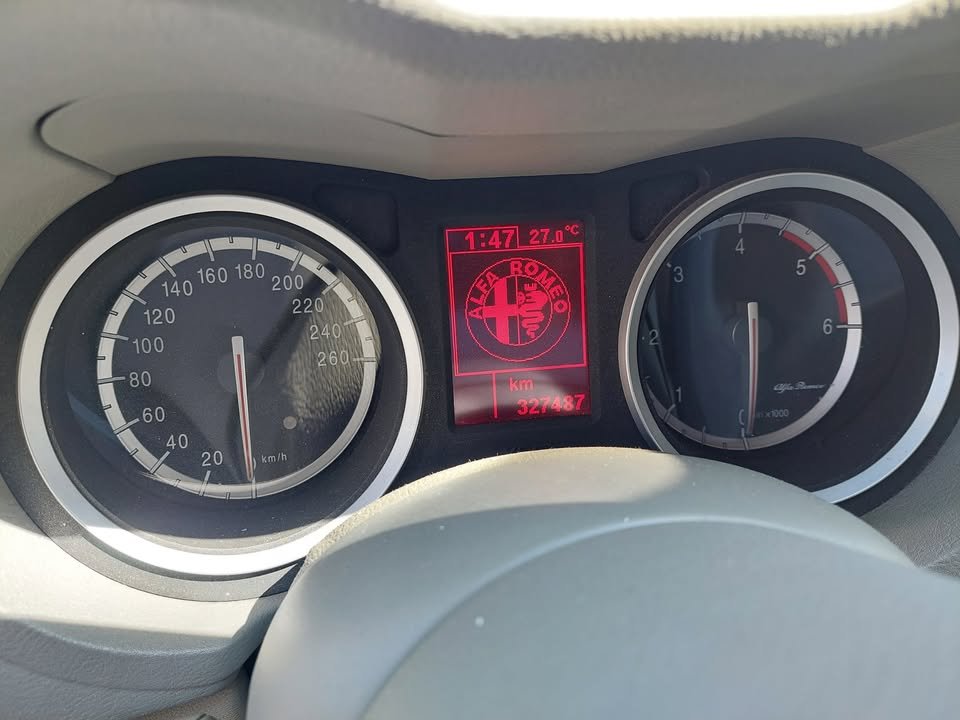 ALFA ROMEO 159 Sportwagon 2.4 JTD Progression-image-4