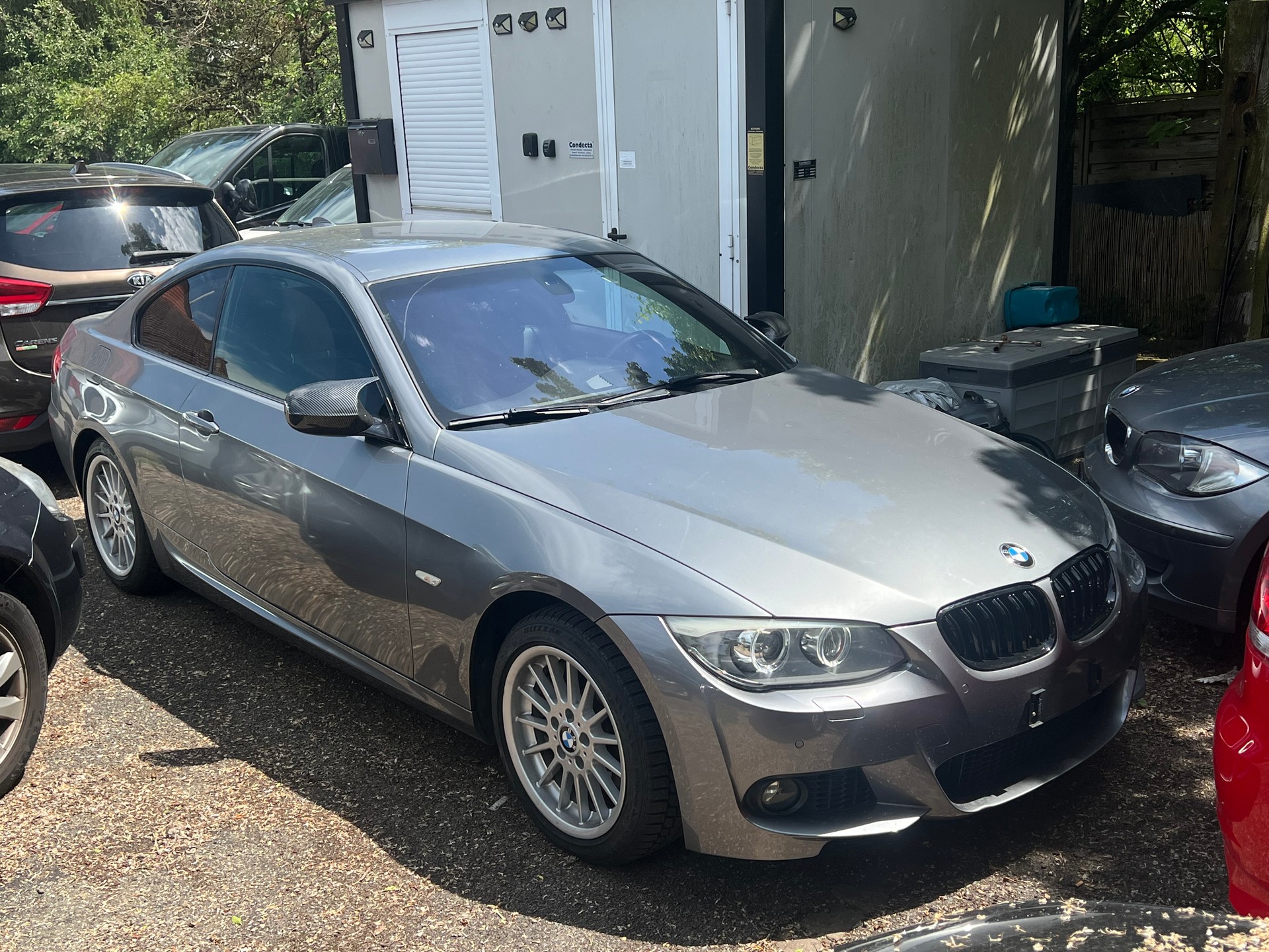BMW 335i xDrive M-Paket Coupé-image-1