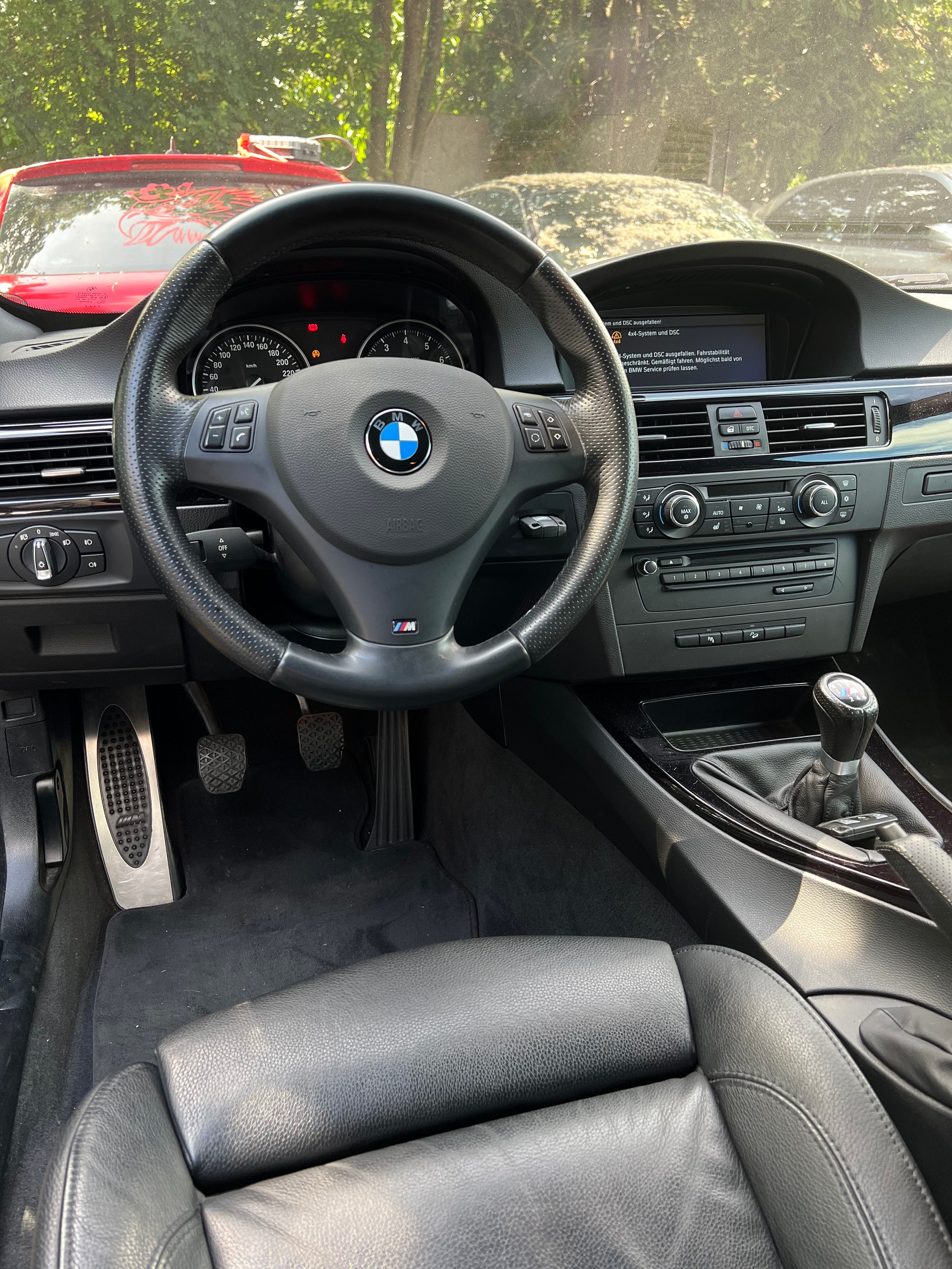 BMW 335i xDrive M-Paket Coupé-image-6