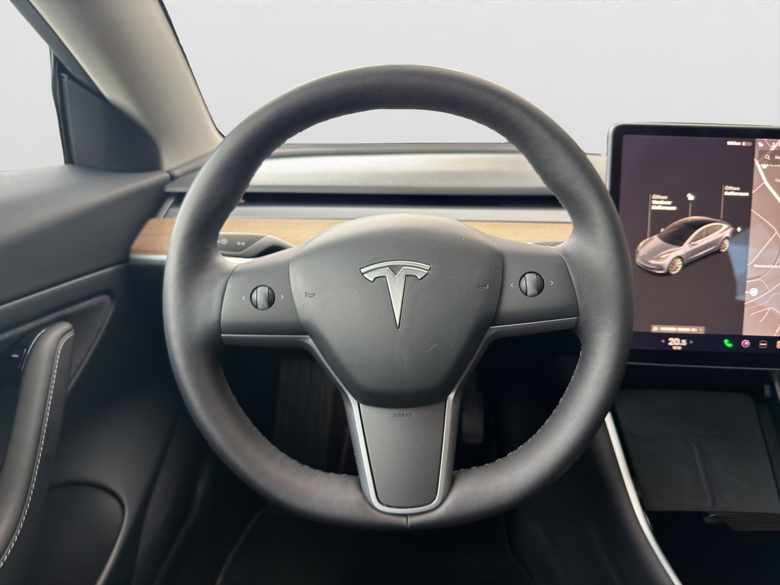 TESLA Model 3 Long Range Dual Motor AWD-image-13