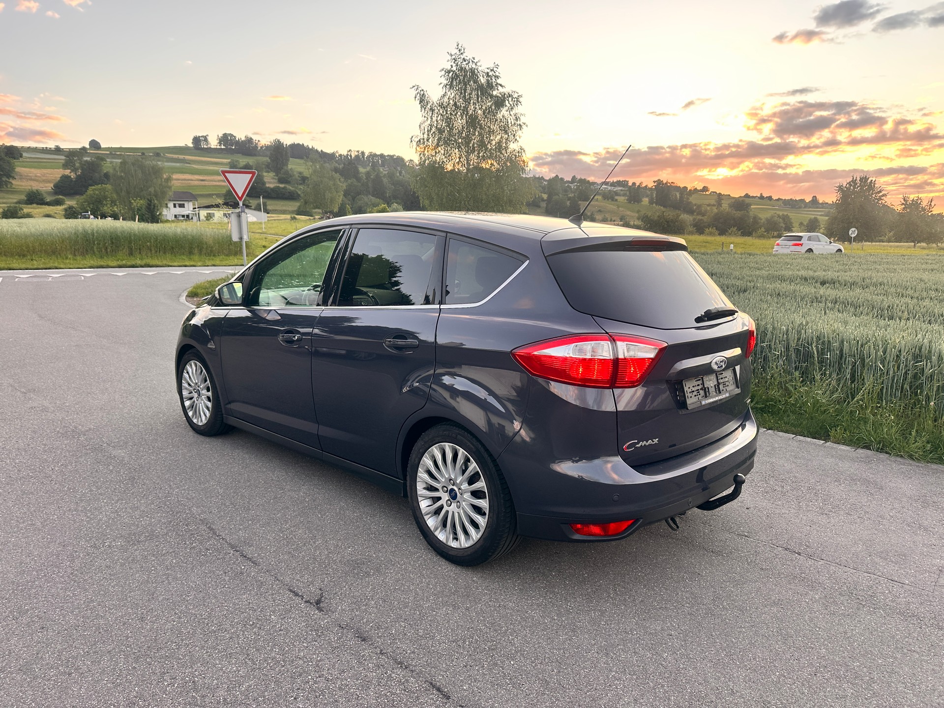 FORD C-Max 1.6 SCTi Titanium-showroom-element-1