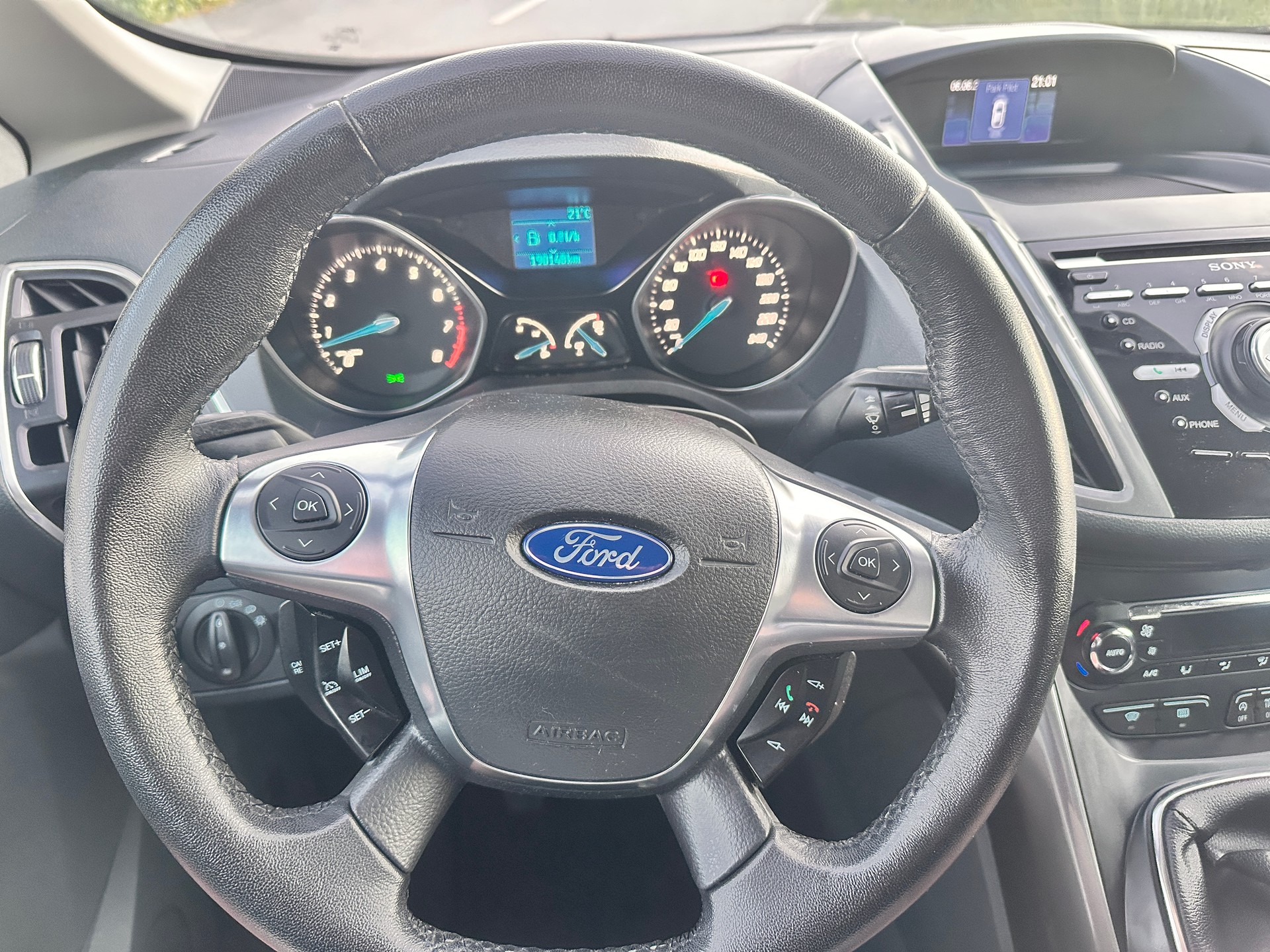 FORD C-Max 1.6 SCTi Titanium-image-6