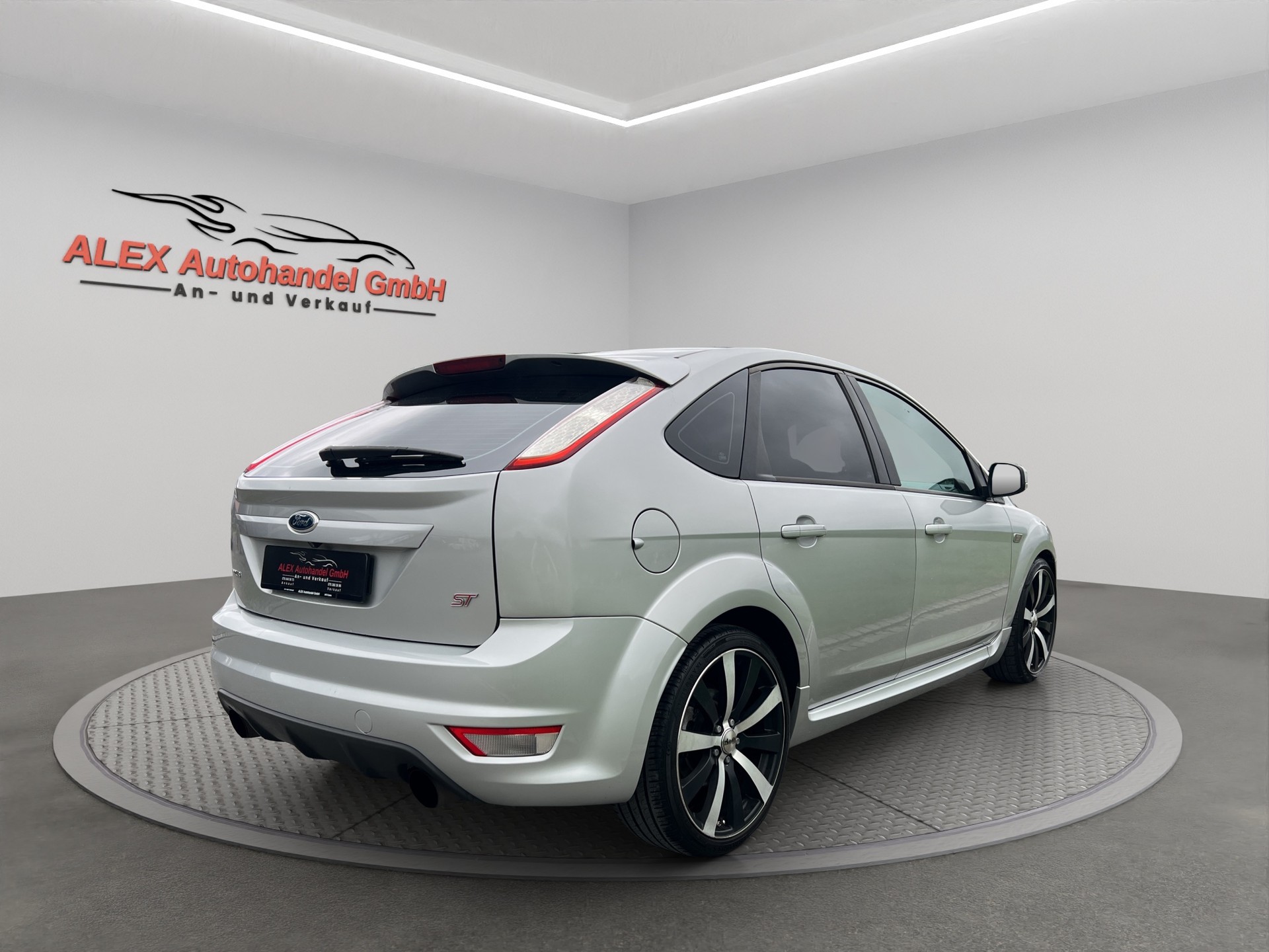FORD Focus 2.5 Turbo ST-image-4