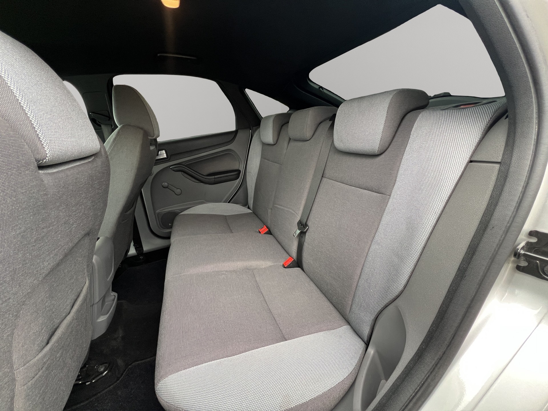 FORD Focus 2.5 Turbo ST-image-10