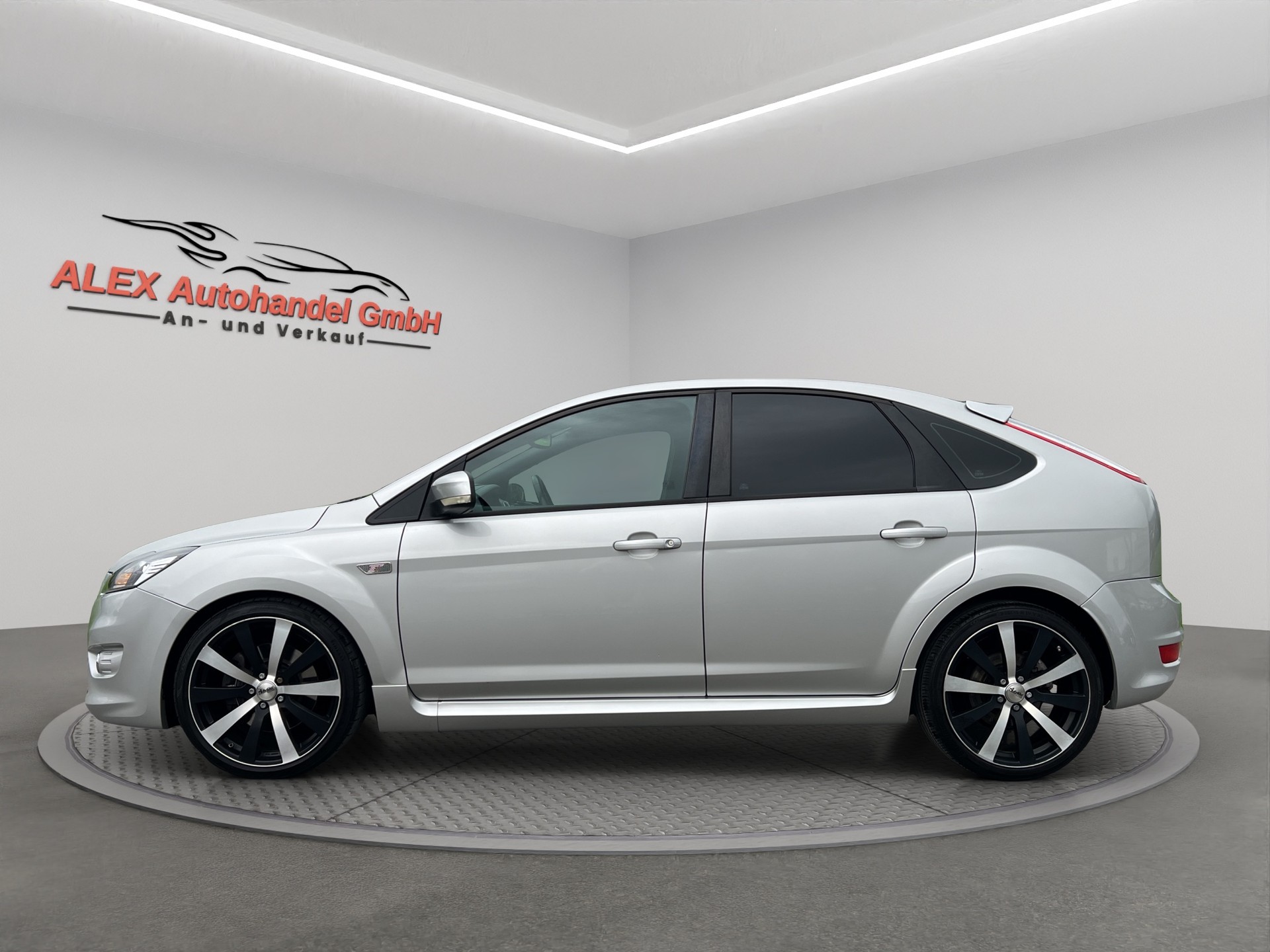 FORD Focus 2.5 Turbo ST-image-1