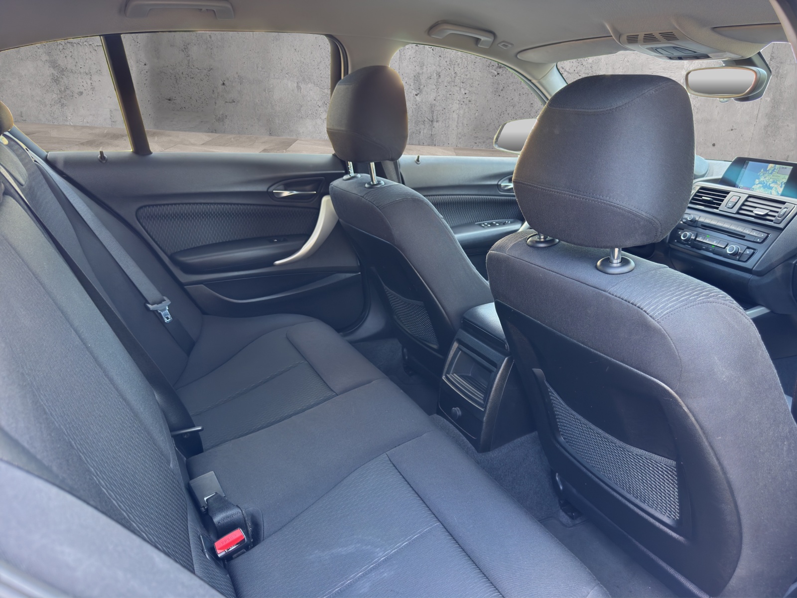 BMW 116i Urban Line Steptronic-image-14
