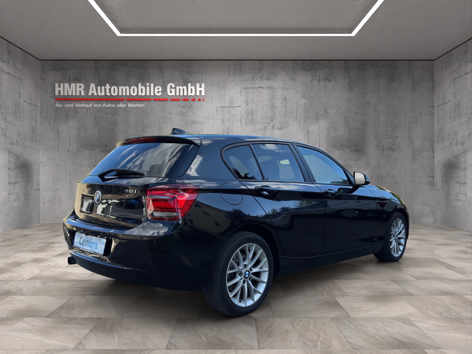 BMW 116i Urban Line Steptronic-showroom-element-3