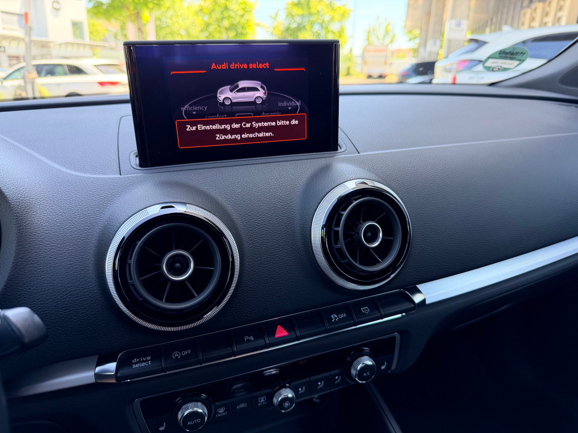 AUDI A3 Sportback 1.8 TFSI Ambition S-tronic-image-14
