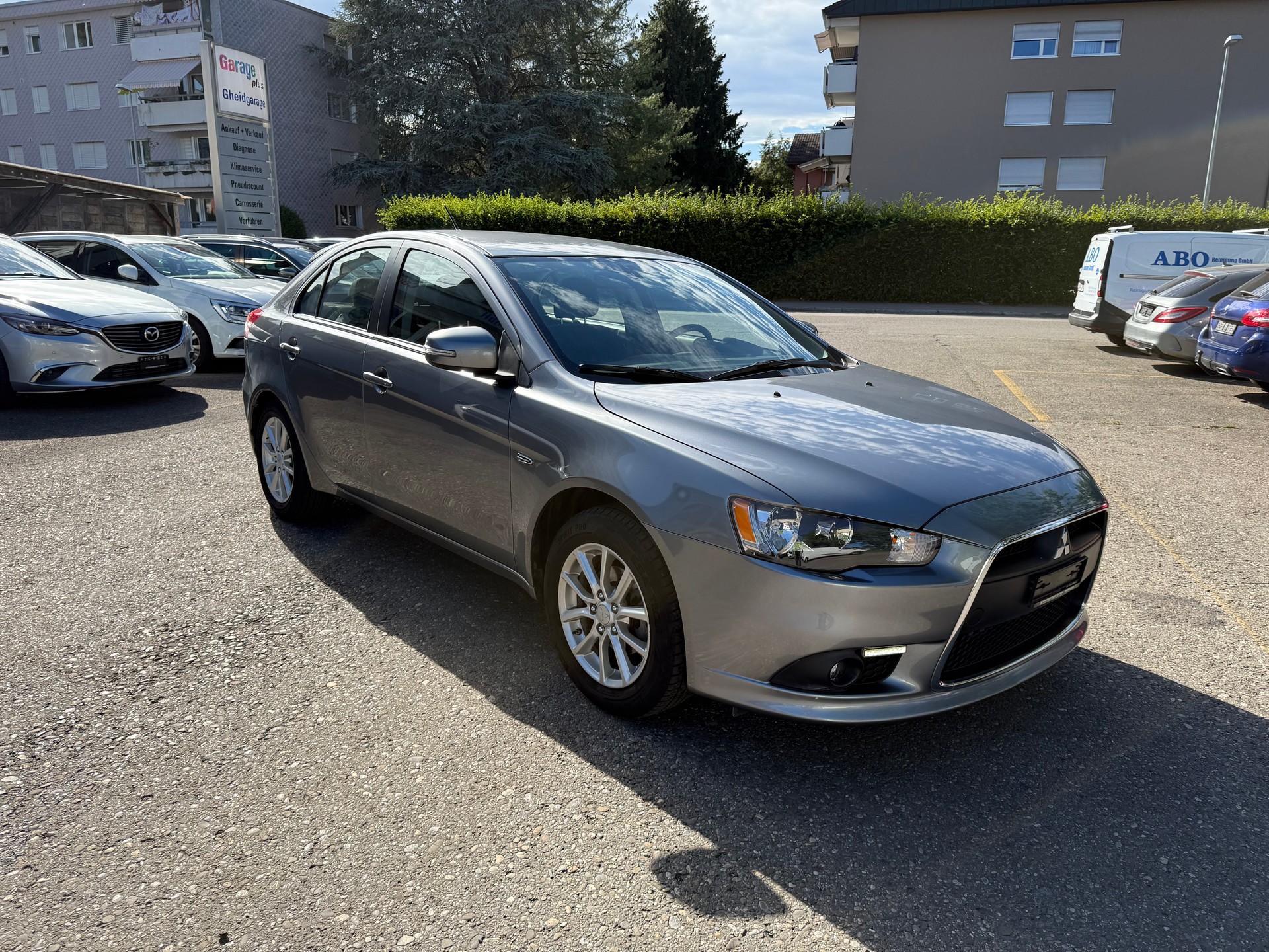 MITSUBISHI Lancer Sportback 1.8 Invite CVT-showroom-element-1