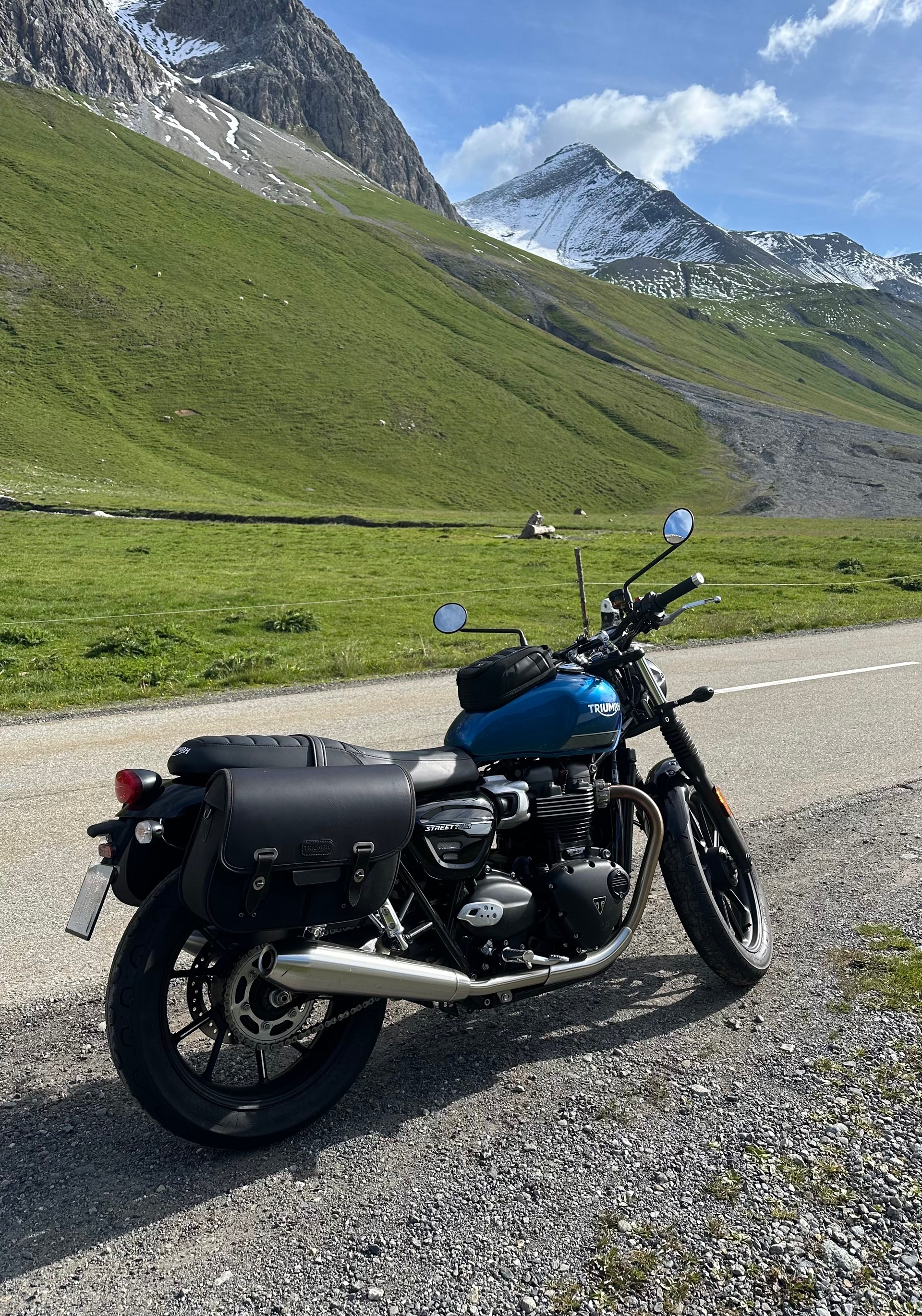 TRIUMPH Street Twin-image-0