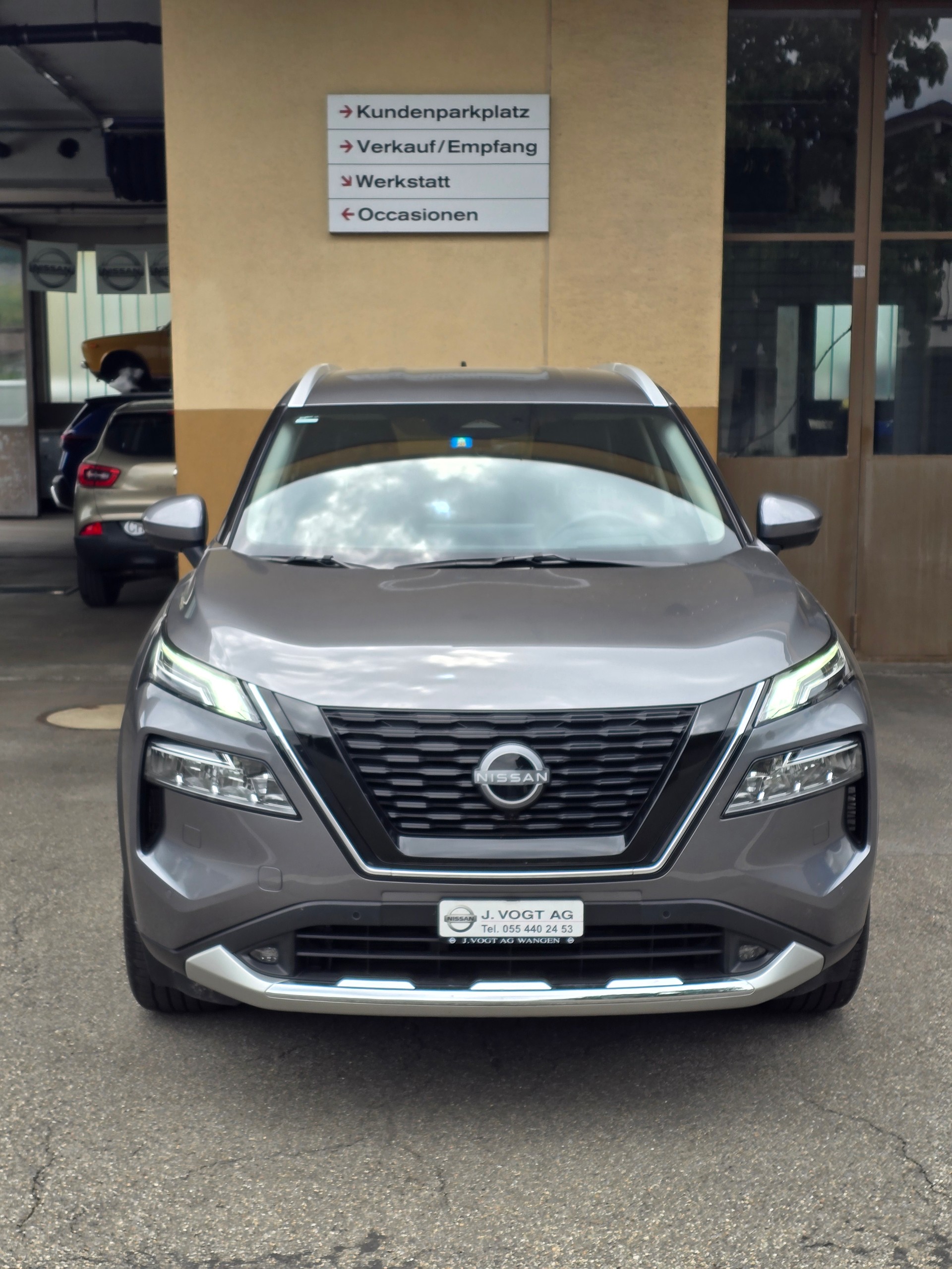 NISSAN X-Trail 1.5 VC-T e-Power 4WD Tekna-showroom-element-2