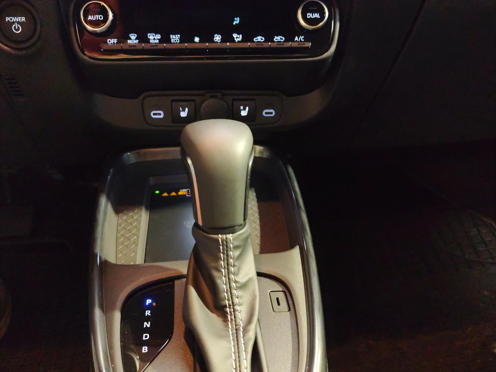 TOYOTA Aygo X 1.5 VVT-i HSD GR Sport-image-13