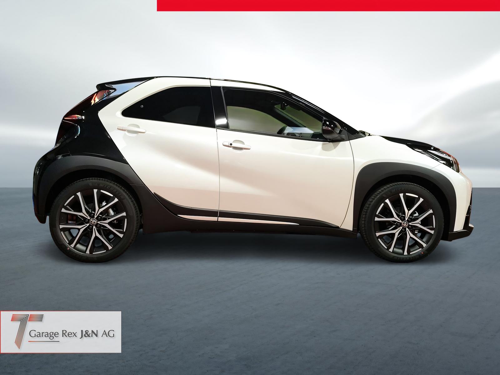 TOYOTA Aygo X 1.5 VVT-i HSD GR Sport-image-5