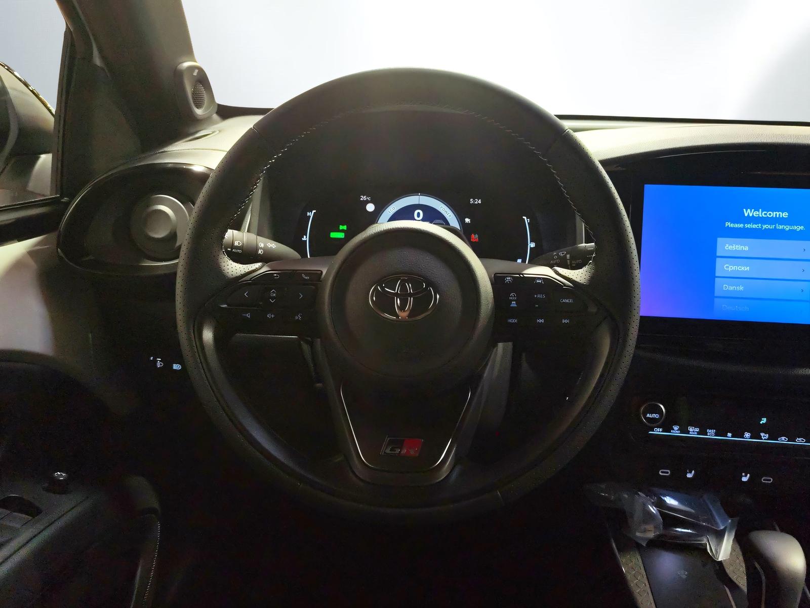 TOYOTA Aygo X 1.5 VVT-i HSD GR Sport-image-10