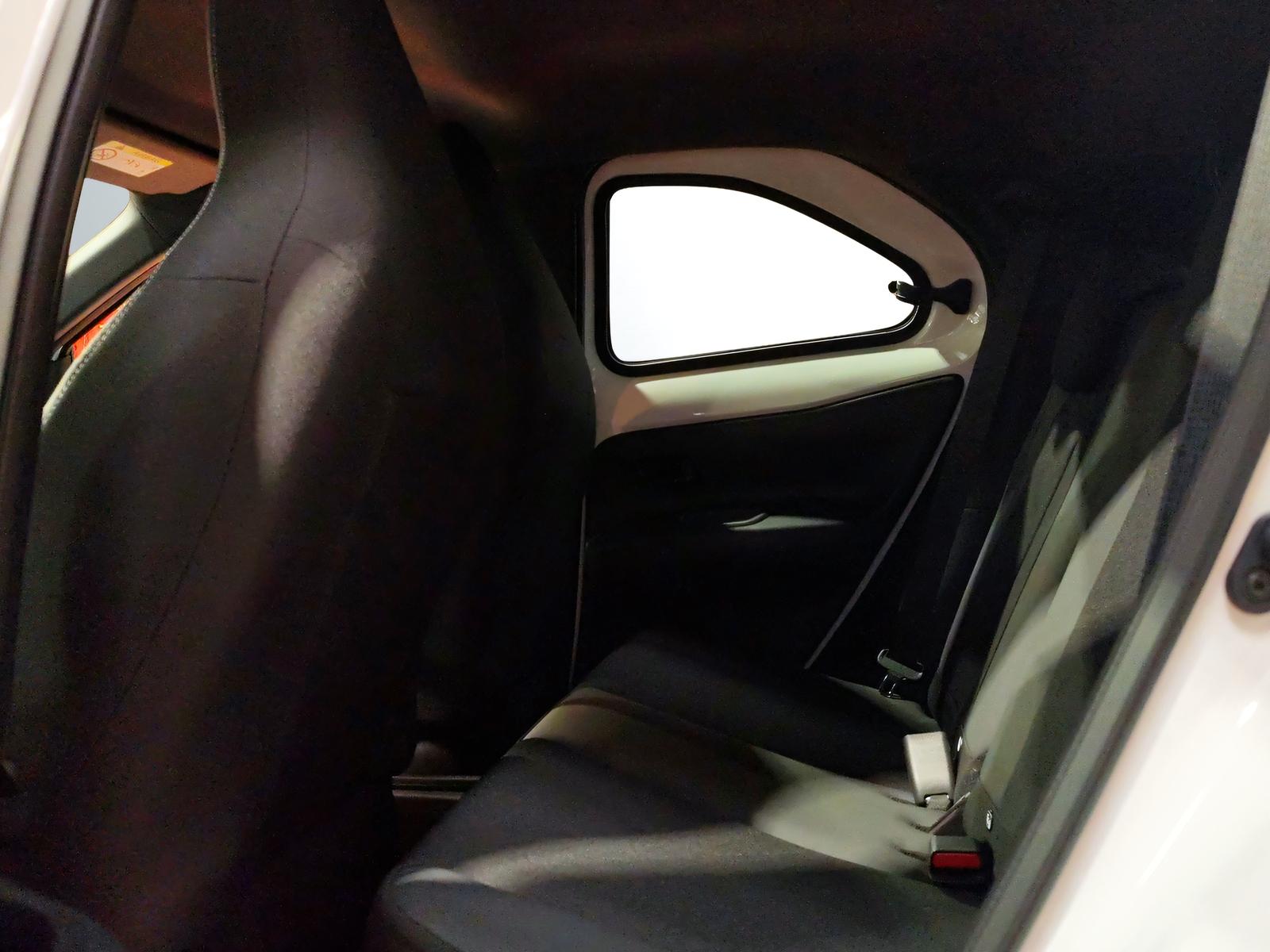 TOYOTA Aygo X 1.5 VVT-i HSD GR Sport-image-15