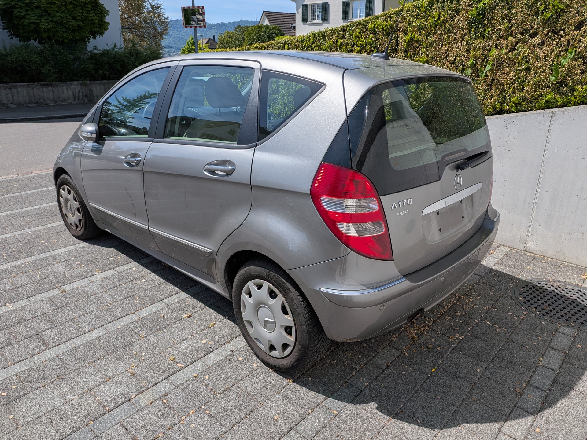 MERCEDES-BENZ A 170 Elegance-image-4