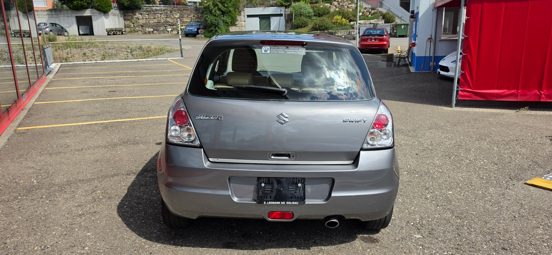 SUZUKI Swift 1.5i 16V VVT GL Top-showroom-element-3