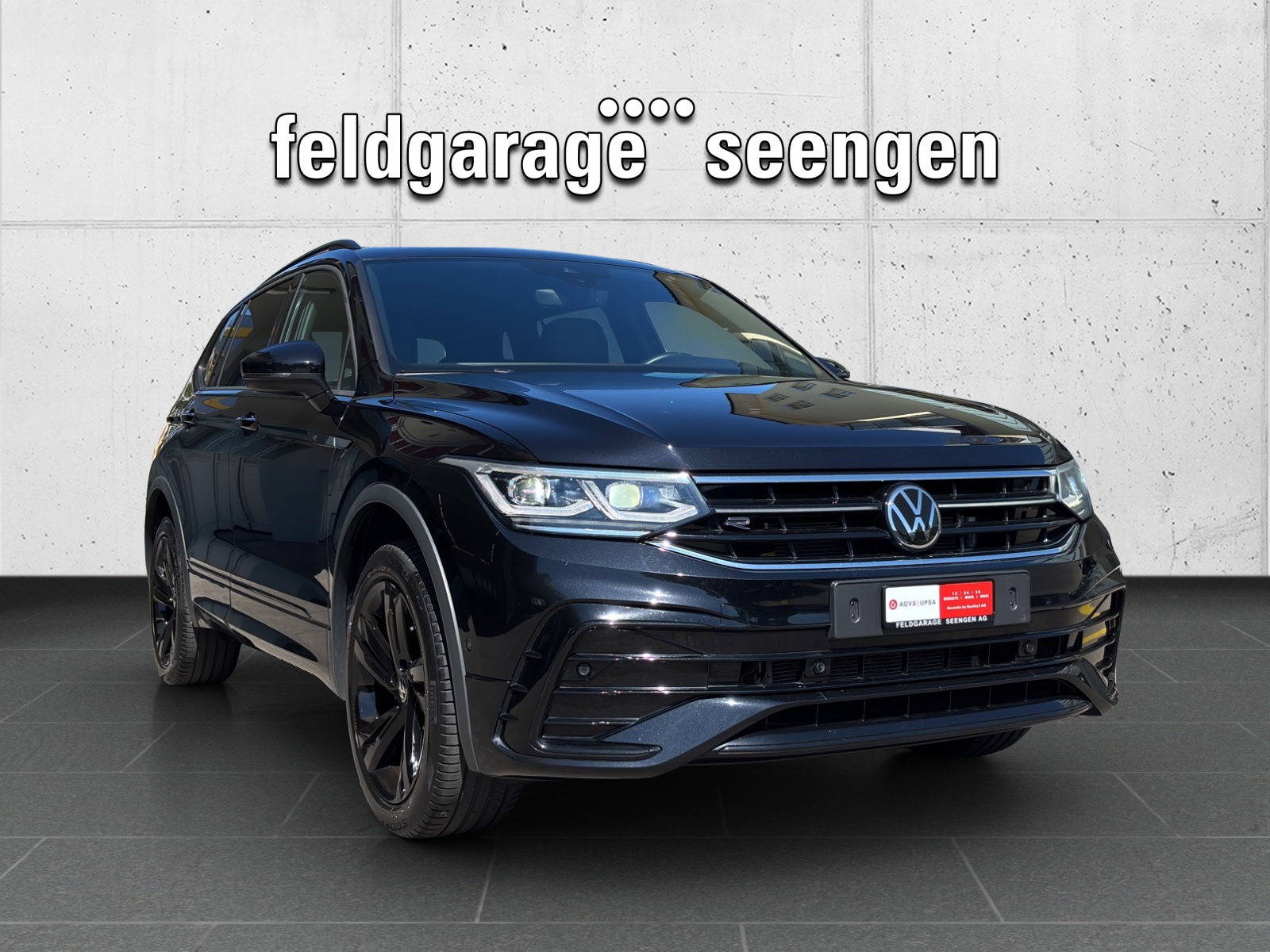 VW Tiguan Allspace 2.0 TDI SCR R-Line 4Motion DSG mit AHK, Leder, Sitz-Klimatisierung, Panorama-Ausstell-/Schiebedach & Winterrad-showroom-element-2