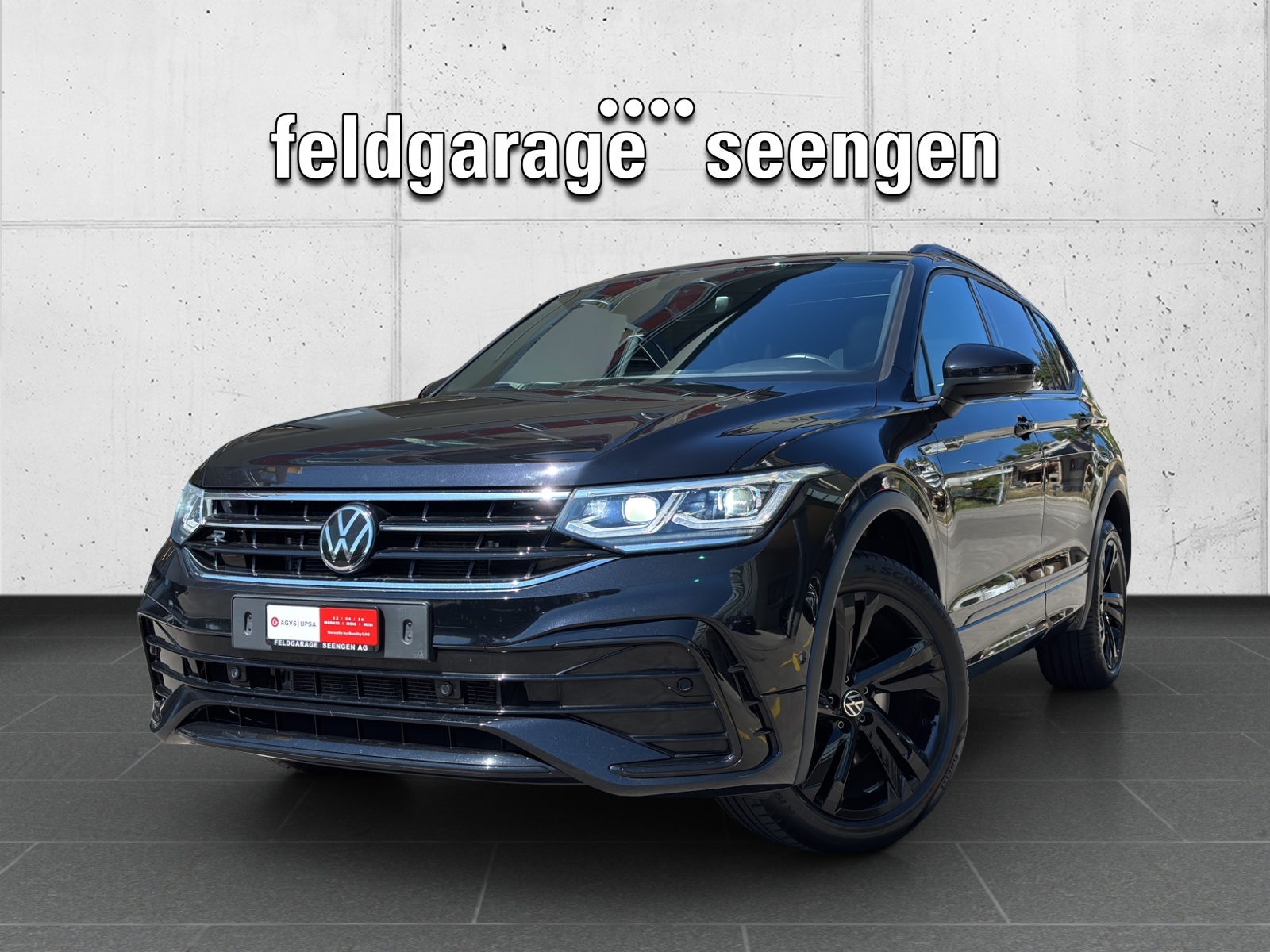 VW Tiguan Allspace 2.0 TDI SCR R-Line 4Motion DSG mit AHK, Leder, Sitz-Klimatisierung, Panorama-Ausstell-/Schiebedach & Winterrad