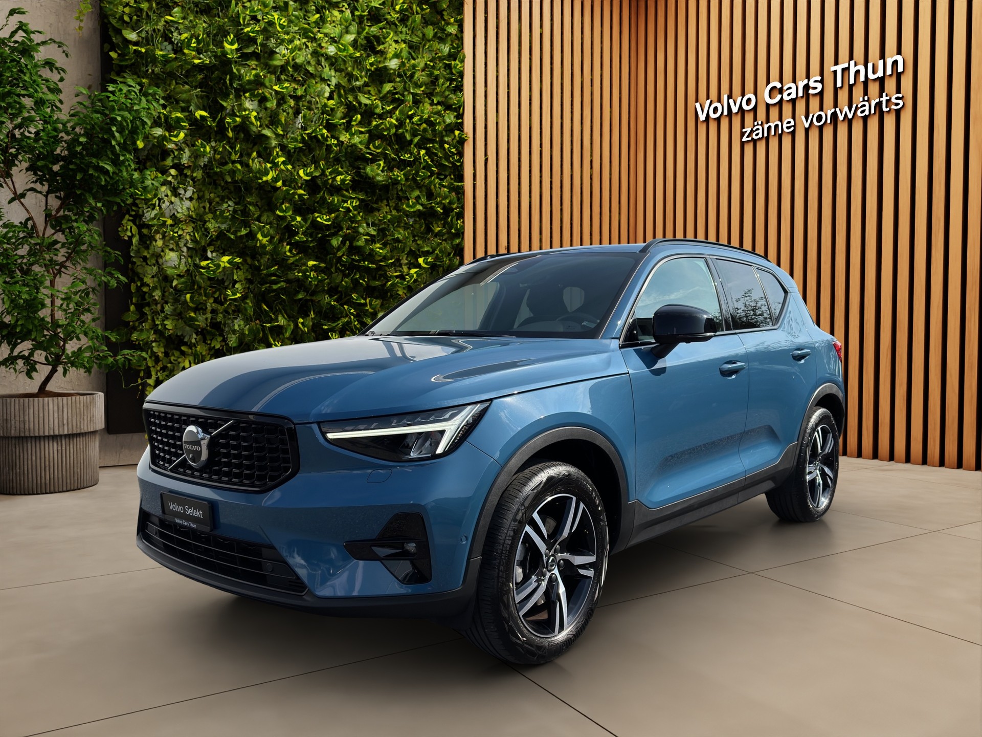 VOLVO XC40 2.0 B4 MH Plus Dark AWD