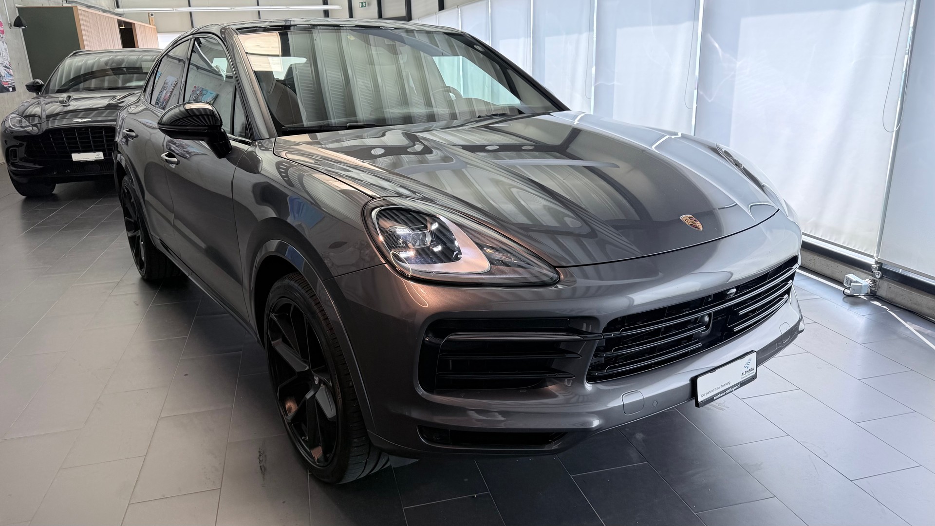 PORSCHE Cayenne Coupé 3.0 V6-showroom-element-1
