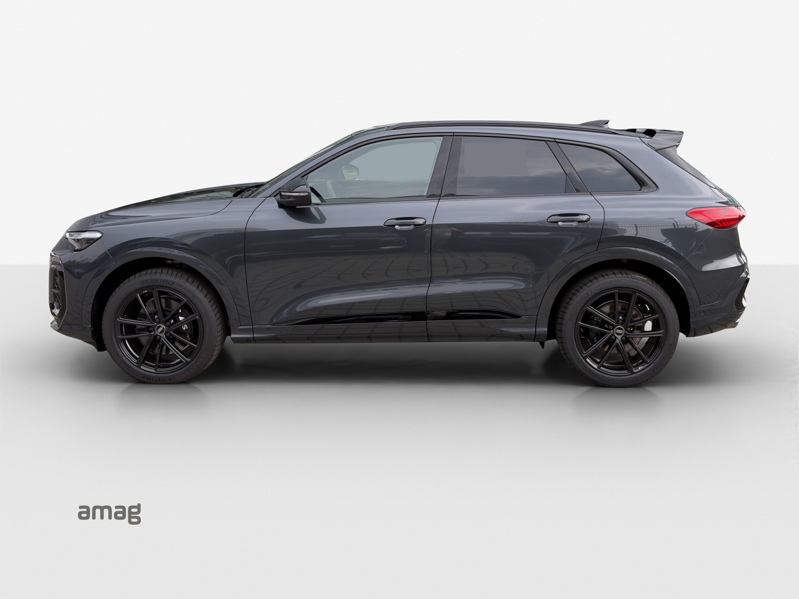 AUDI SQ5 TFSI quattro S-tronic-showroom-element-1