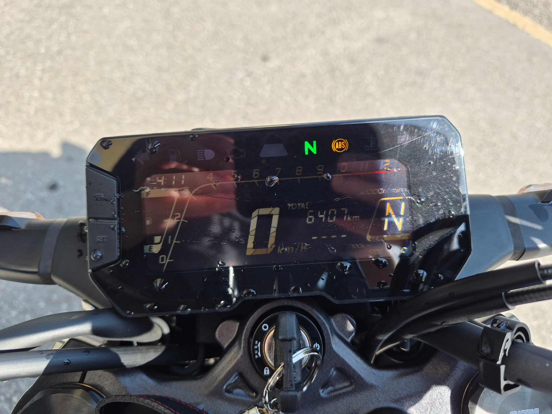 HONDA CB 300 R-image-5