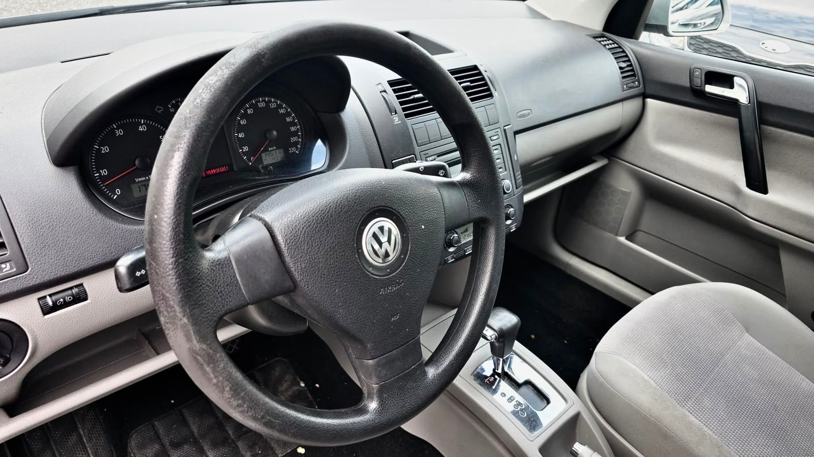 VW Polo 1.6 16V Comfortline-image-11