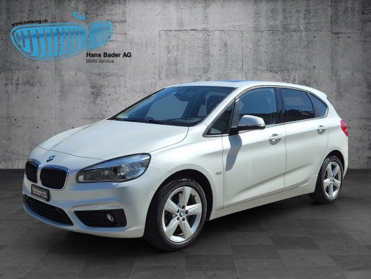 BMW 225i Active Tourer-showroom-element-1