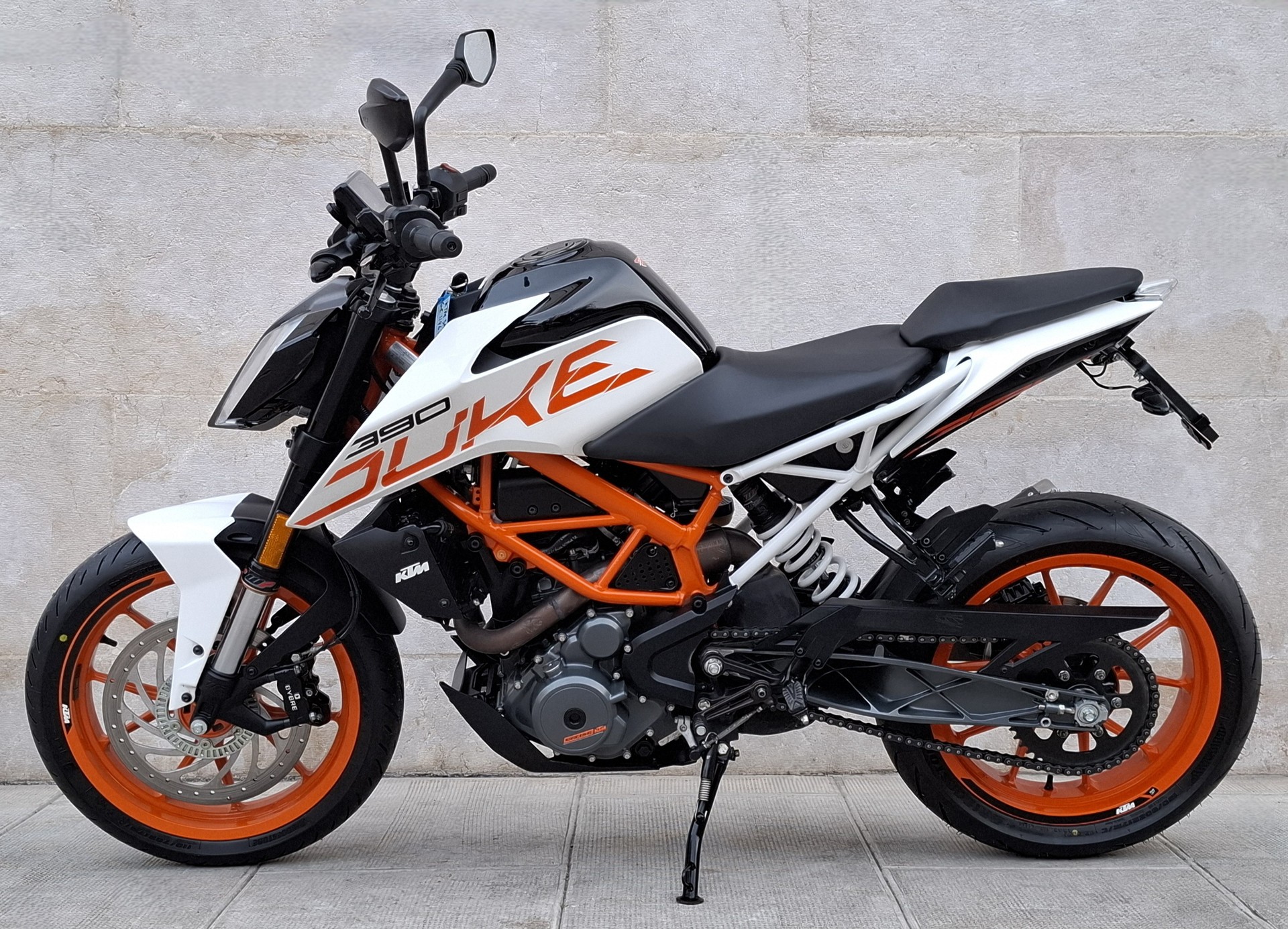 KTM 390 Duke ABS-image-2
