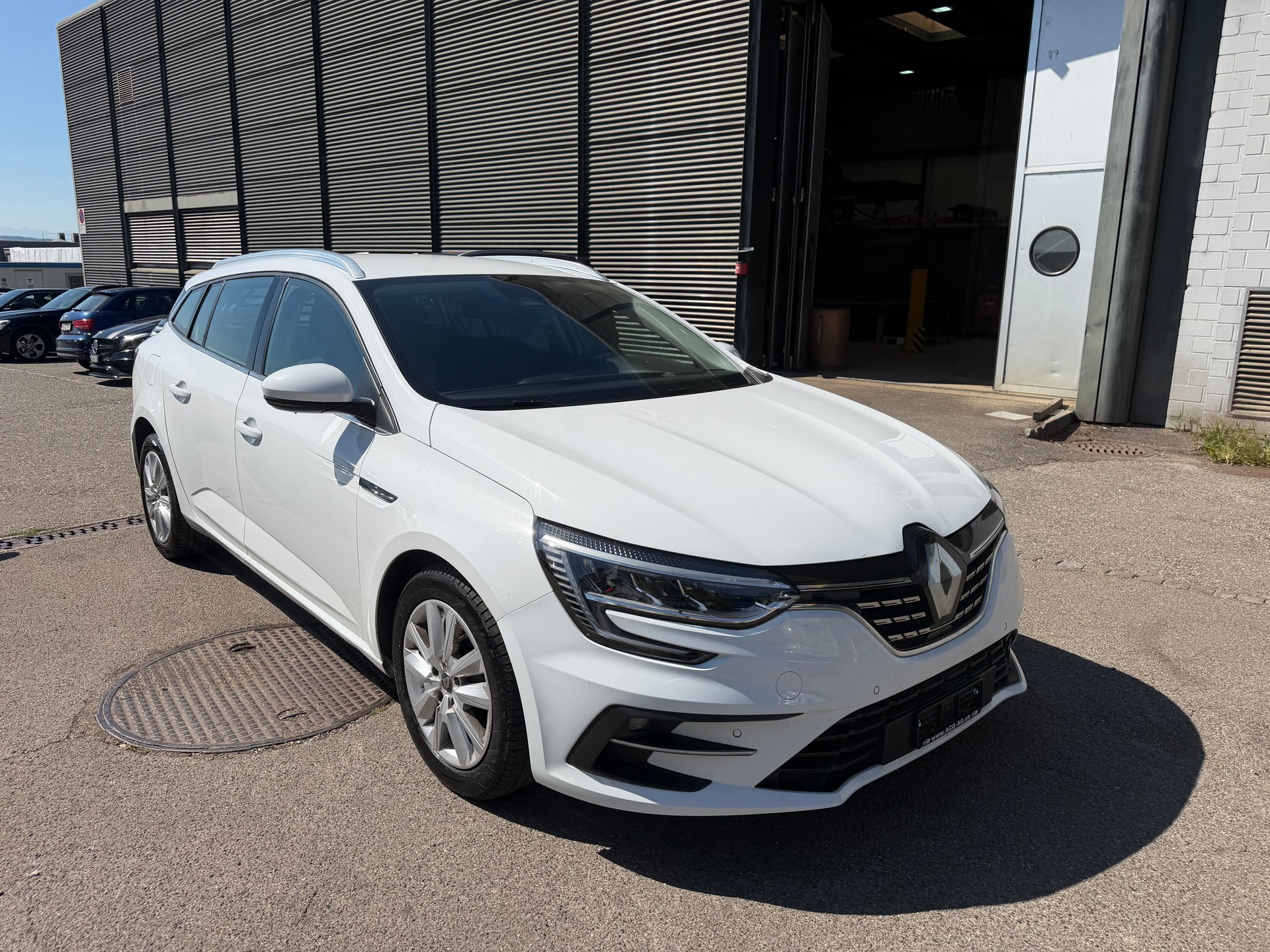 RENAULT Mégane Grandtour 1.5 dCi Business EDC * Gr. Navi * Klima-auto * PDC V+H * Tempomat * B6d-image-5