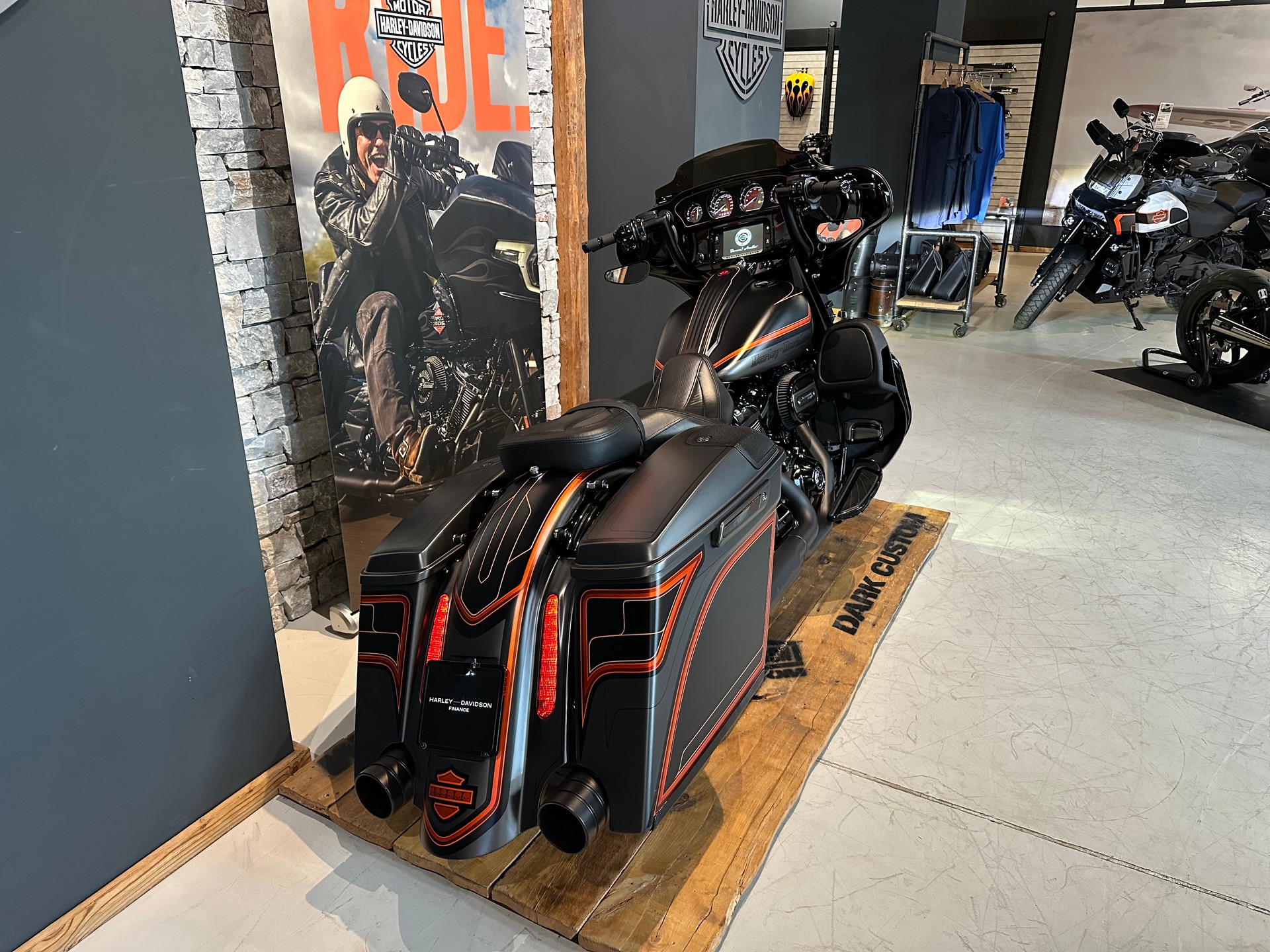 HARLEY-DAVIDSON FLHXSE Street Glide ABS CVO 114-image-2