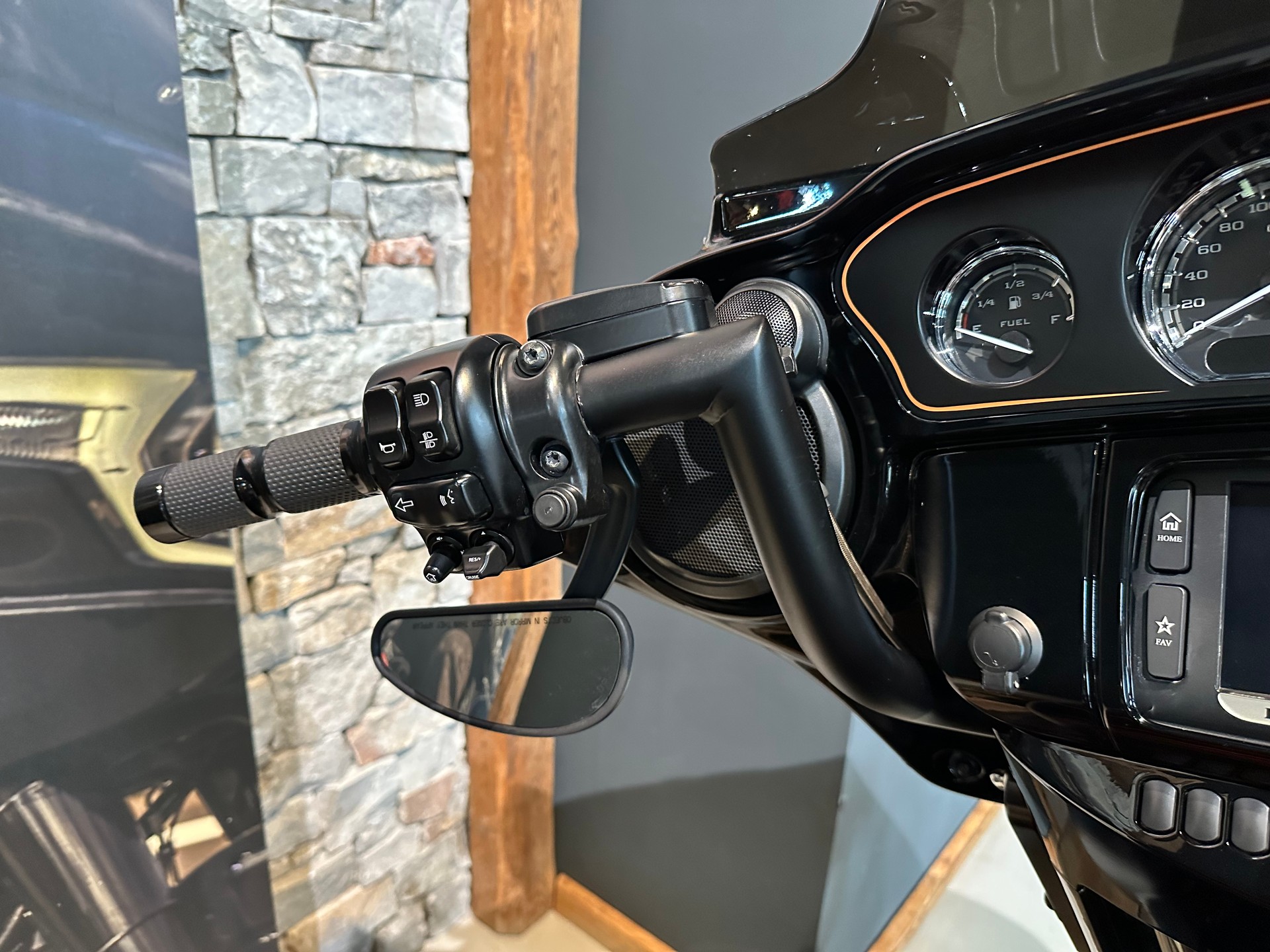 HARLEY-DAVIDSON FLHXSE Street Glide ABS CVO 114-image-13