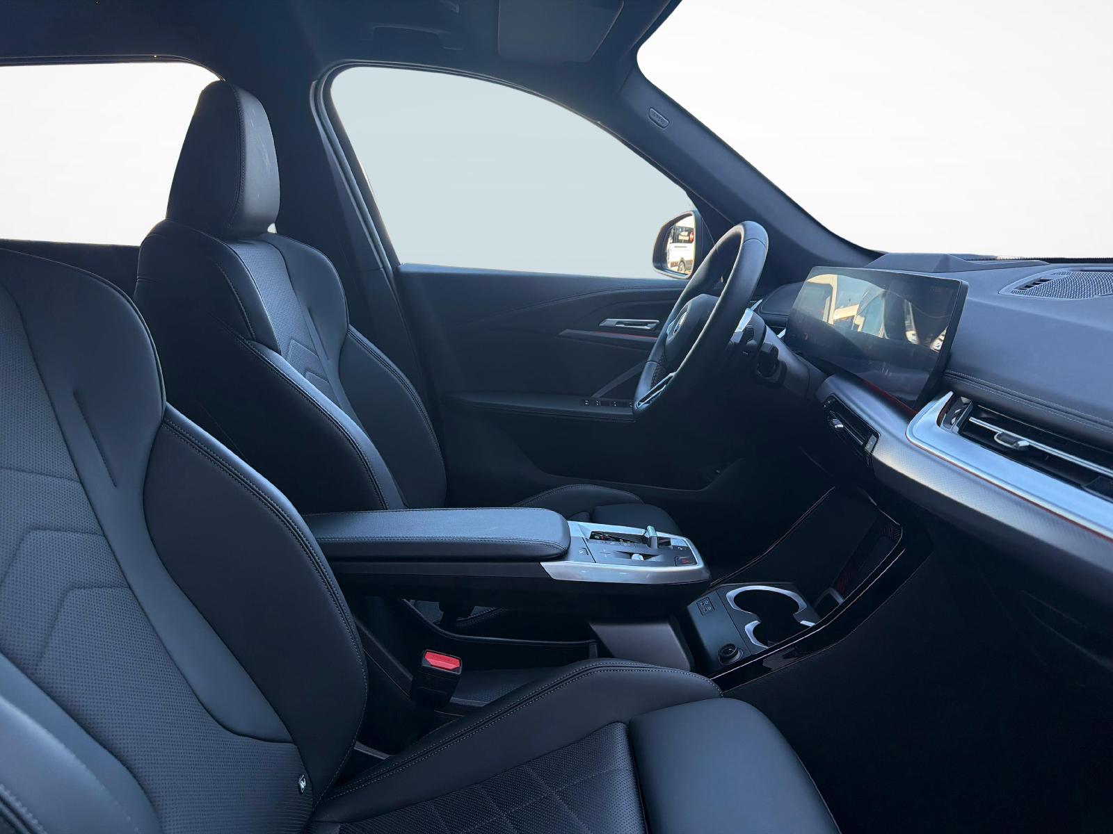 BMW X1 30e xDrive paddles-image-12