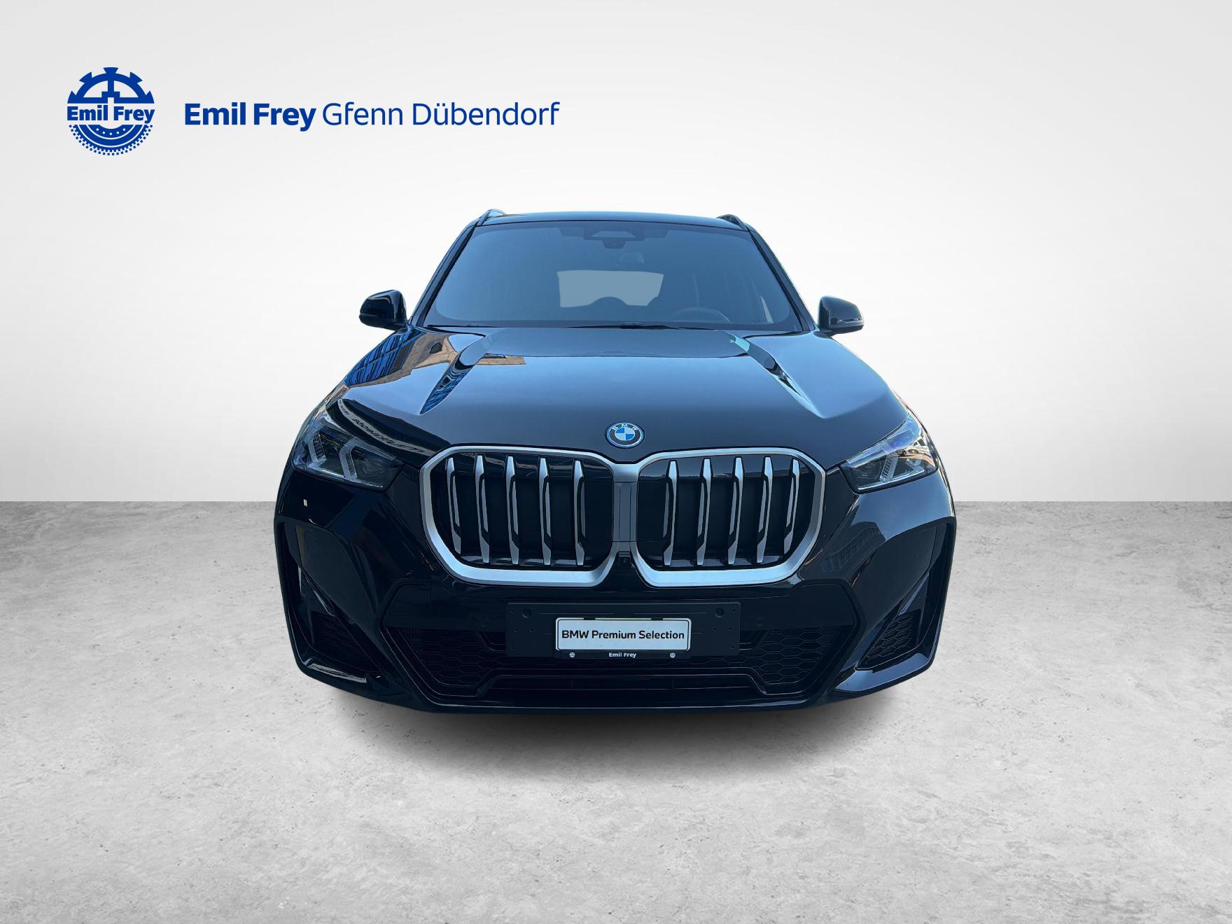 BMW X1 30e xDrive paddles-image-8