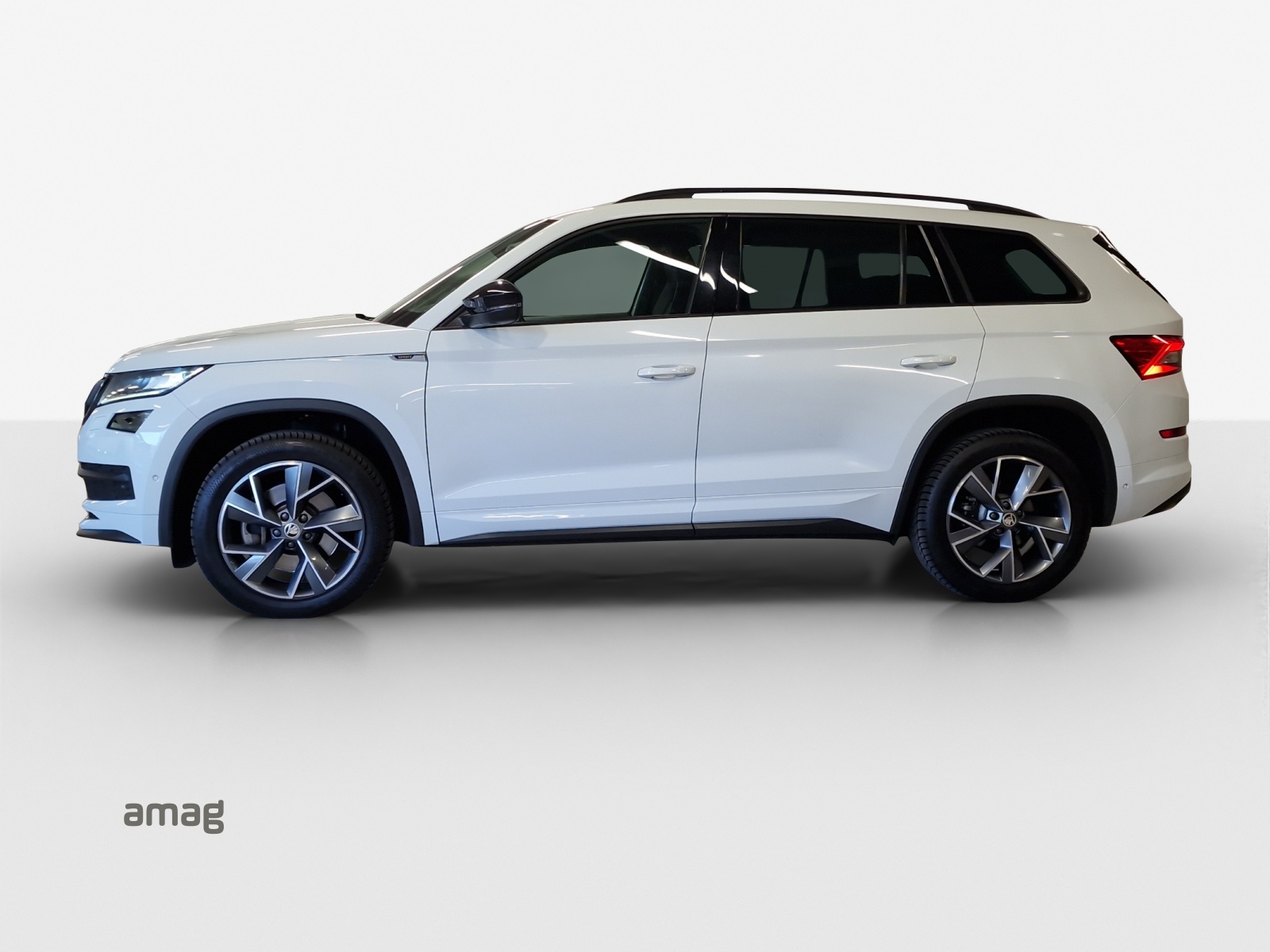 SKODA Kodiaq 2.0 TDI CR Sport Line 4x4 DSG-showroom-element-1