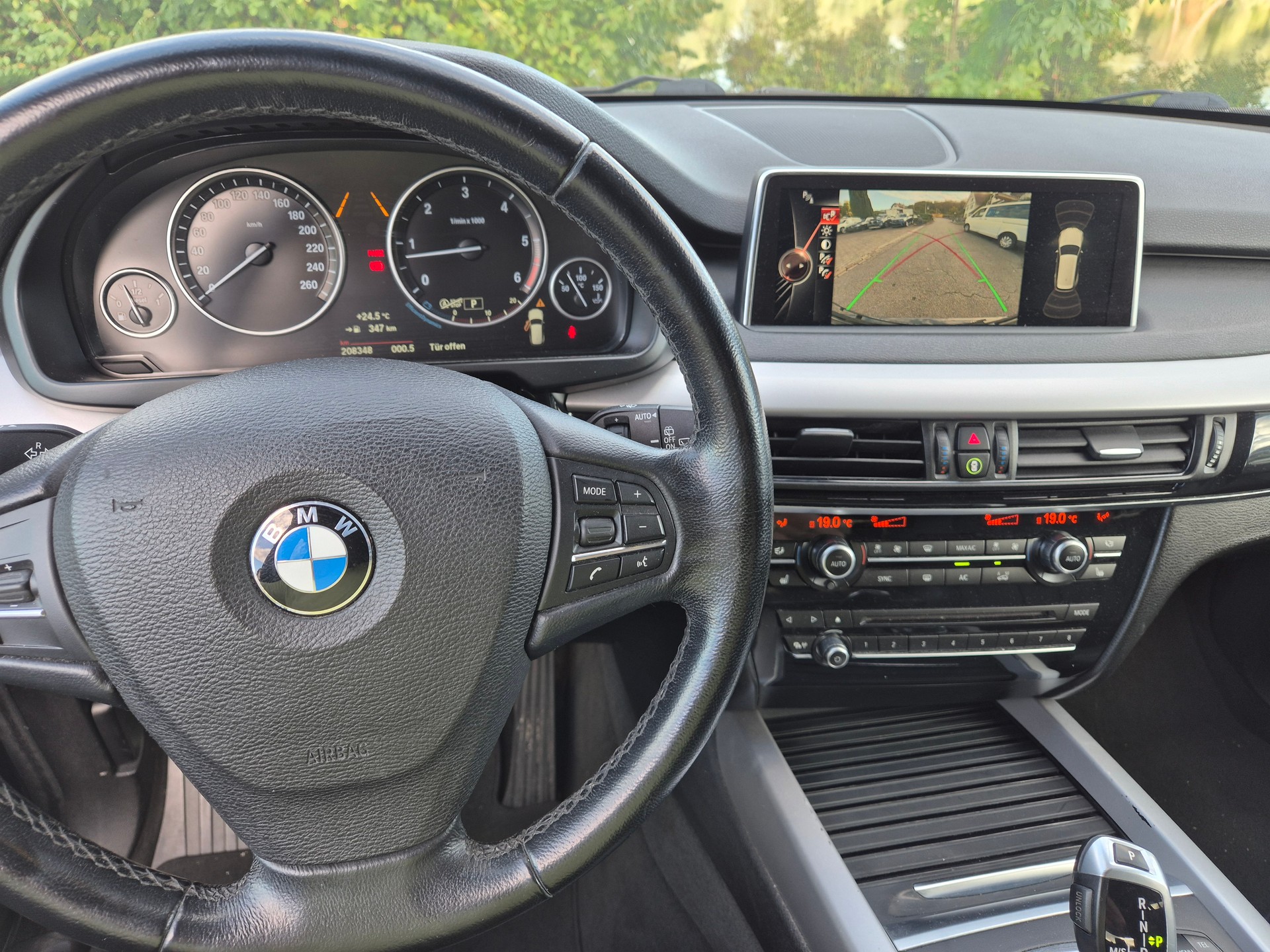 BMW X5 xDrive 30d Steptronic-image-14