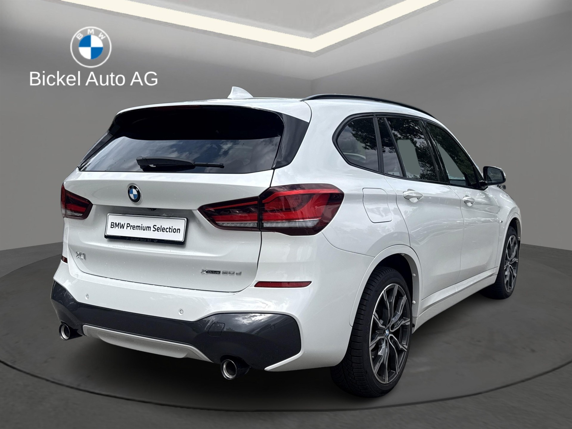 BMW X1 xDrive 20d M Sport-showroom-element-2