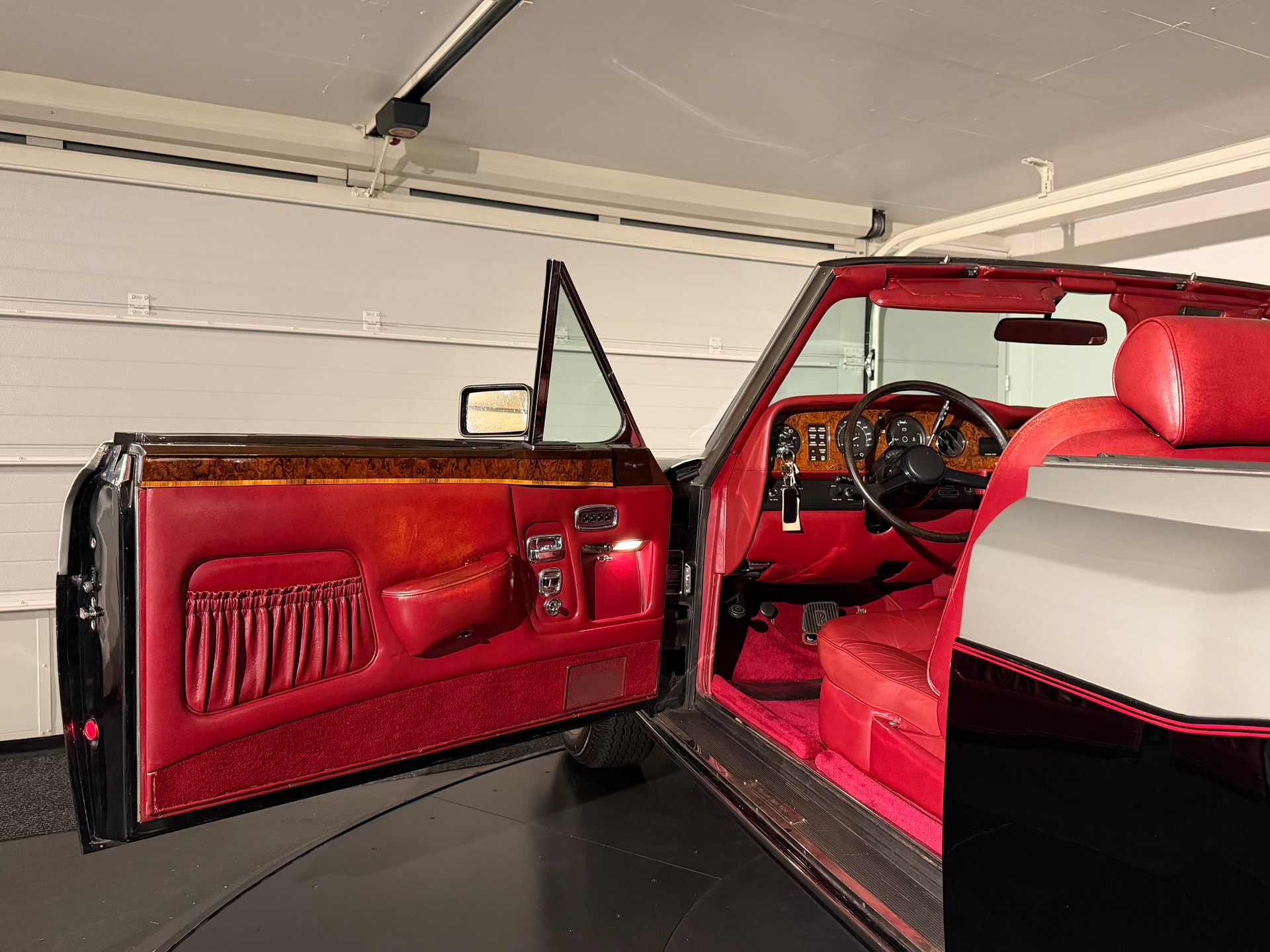 ROLLS-ROYCE CORNICHE-image-12